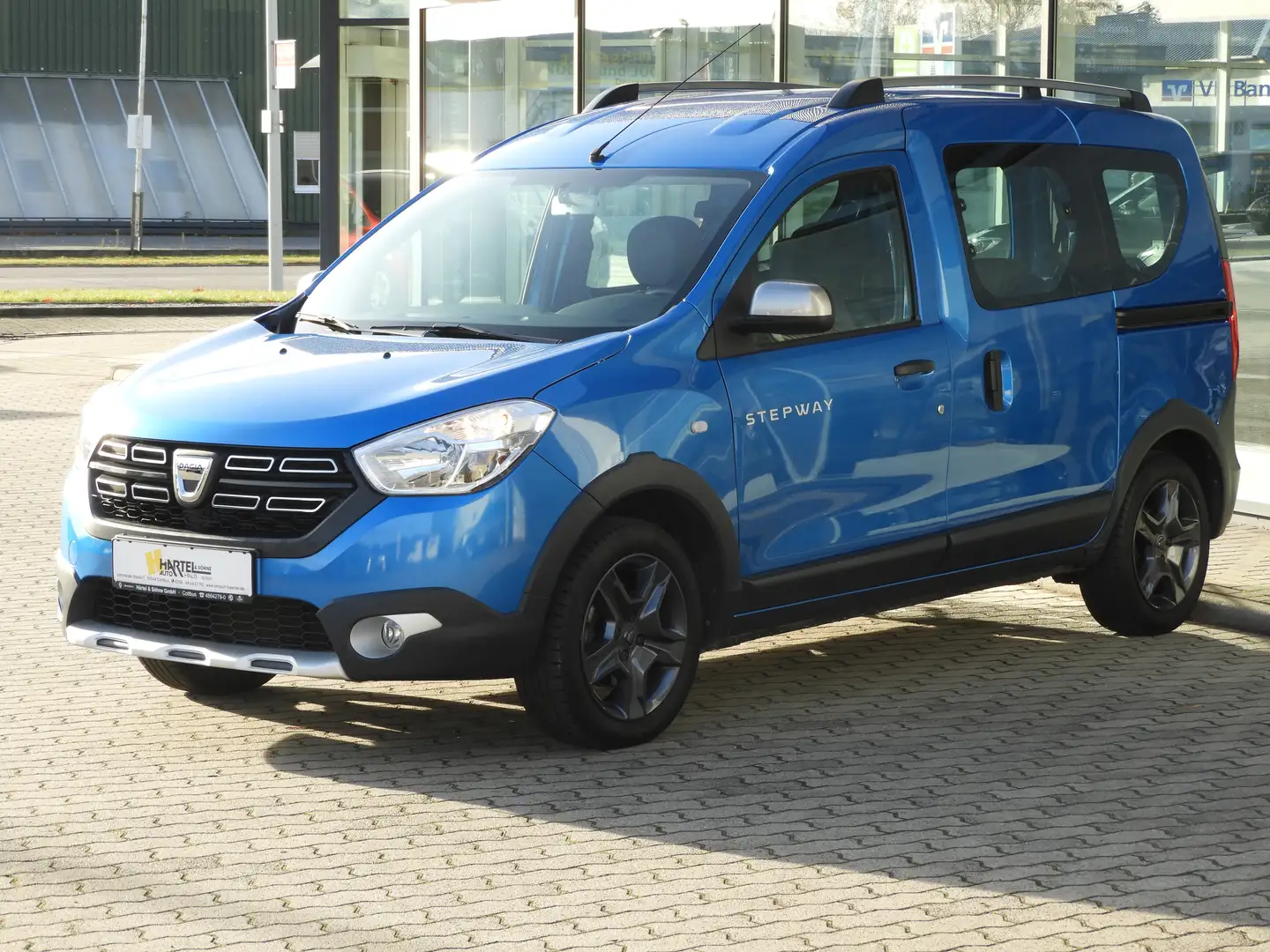 Dacia Dokker Dokker TCe 115 Stepway Celebration Blau - 2