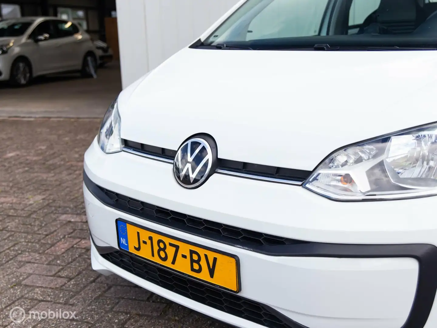 Volkswagen up! 1.0 BMT take up! Airco|Lage km|Bluetooth Wit - 2