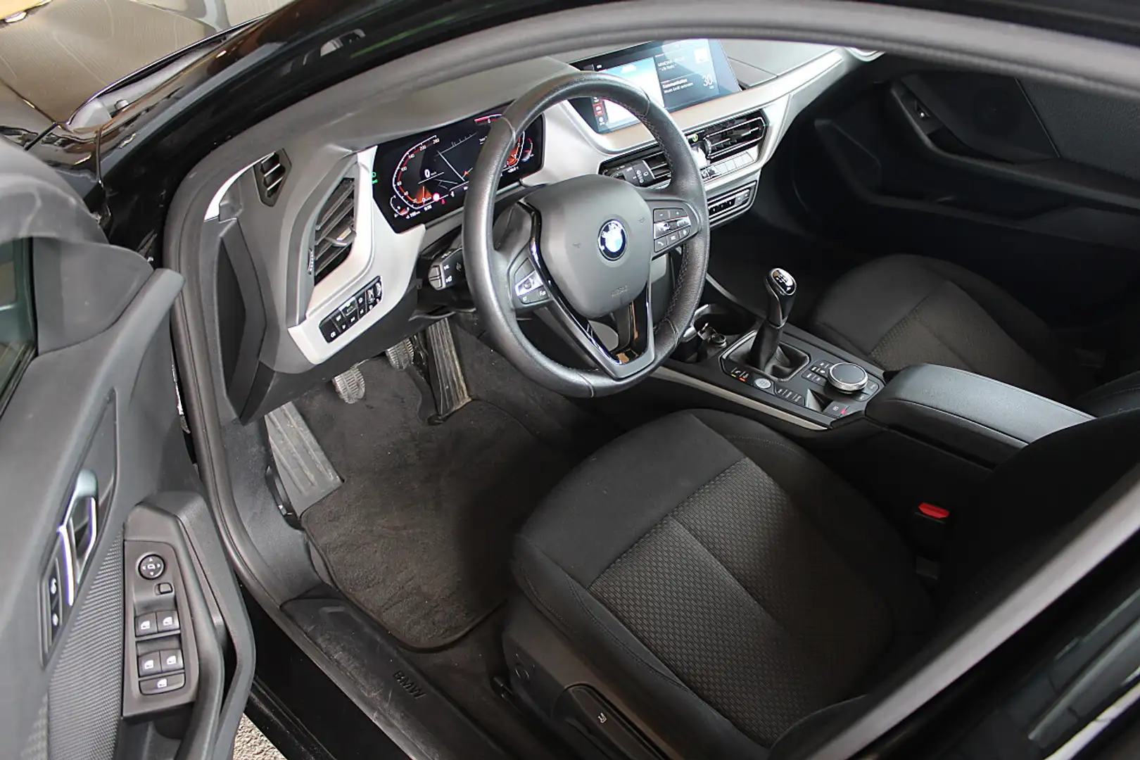 BMW 116 i BMW LED NAVI Schwarz - 2