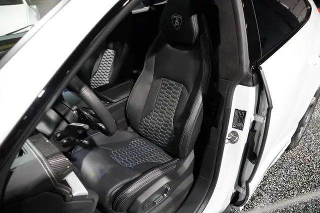 Lamborghini Urus *1 Besitz*Ö-Auto*Garantie*TAUSCH*LEASING* — 12