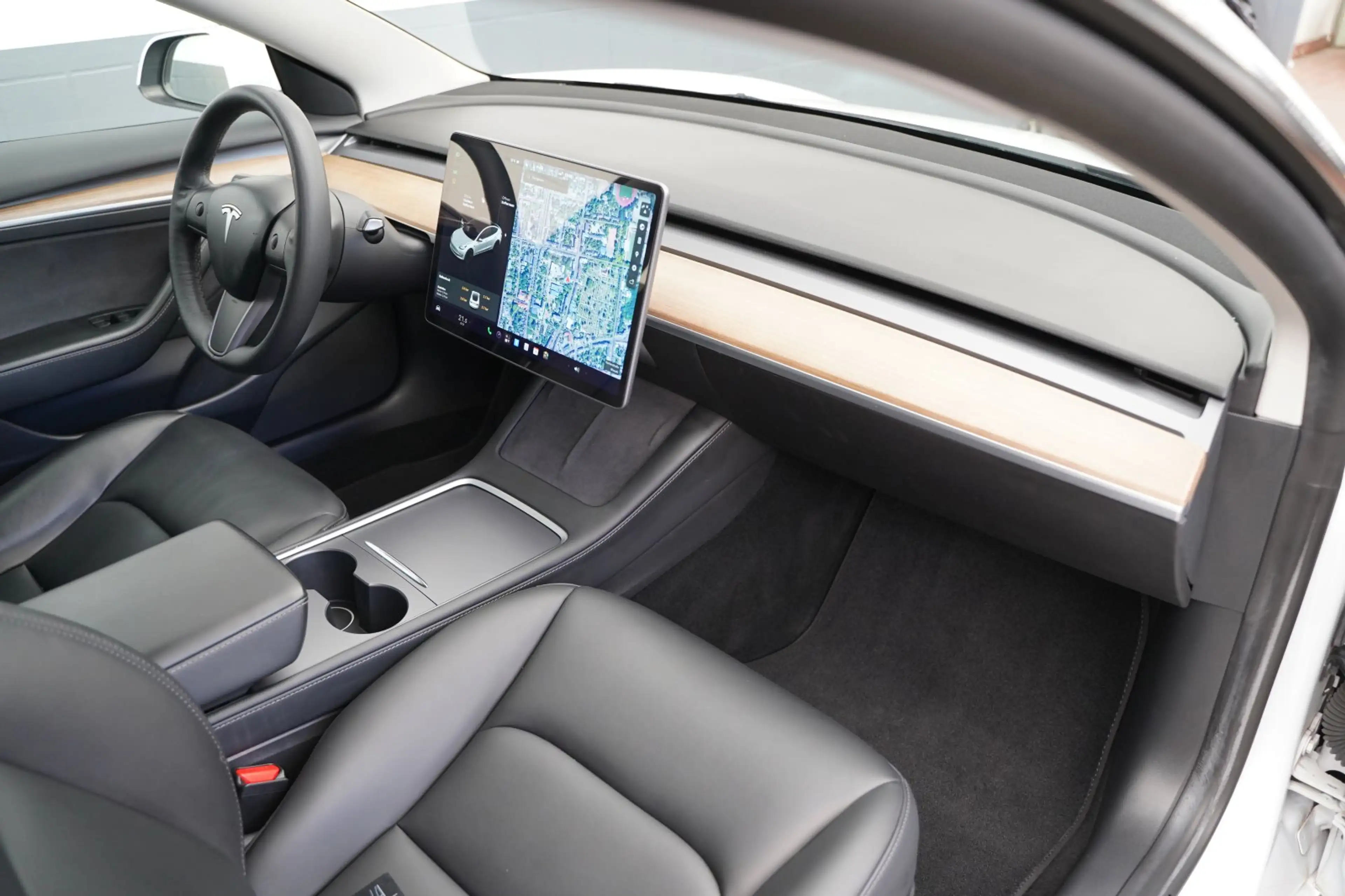 Tesla Model 3 Standard Range + *19-Zoll*1.Hand*unfallfrei* — photo 17