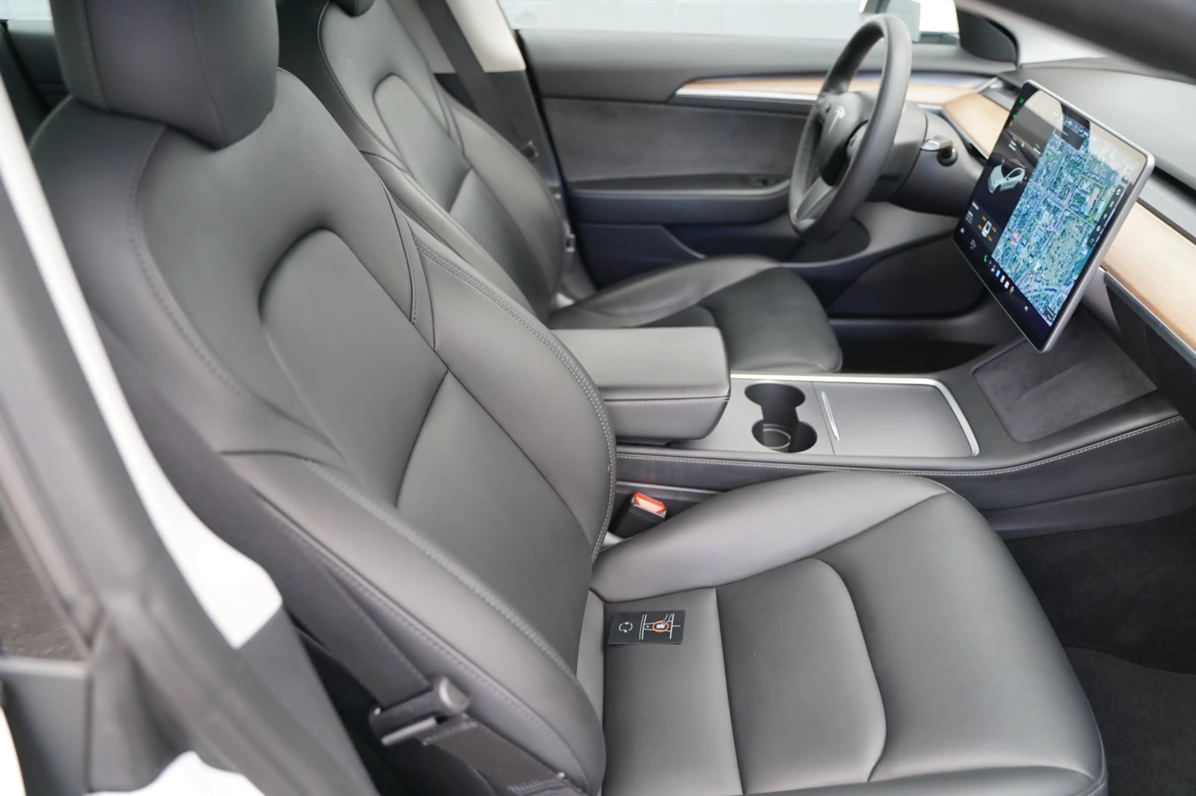 Tesla Model 3 Standard Range + *19-Zoll*1.Hand*unfallfrei* — photo 18