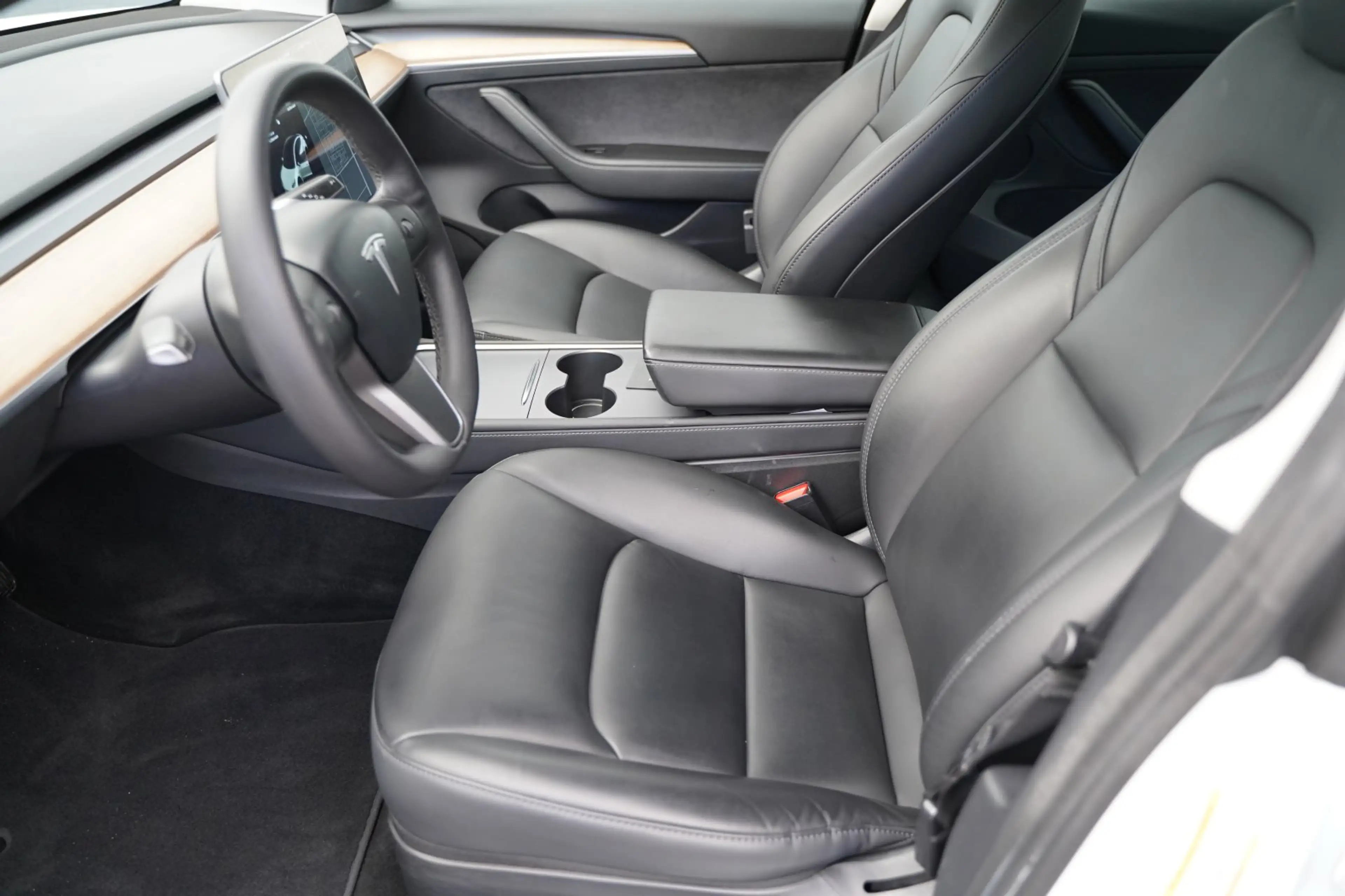 Tesla Model 3 Standard Range + *19-Zoll*1.Hand*unfallfrei* — photo 10
