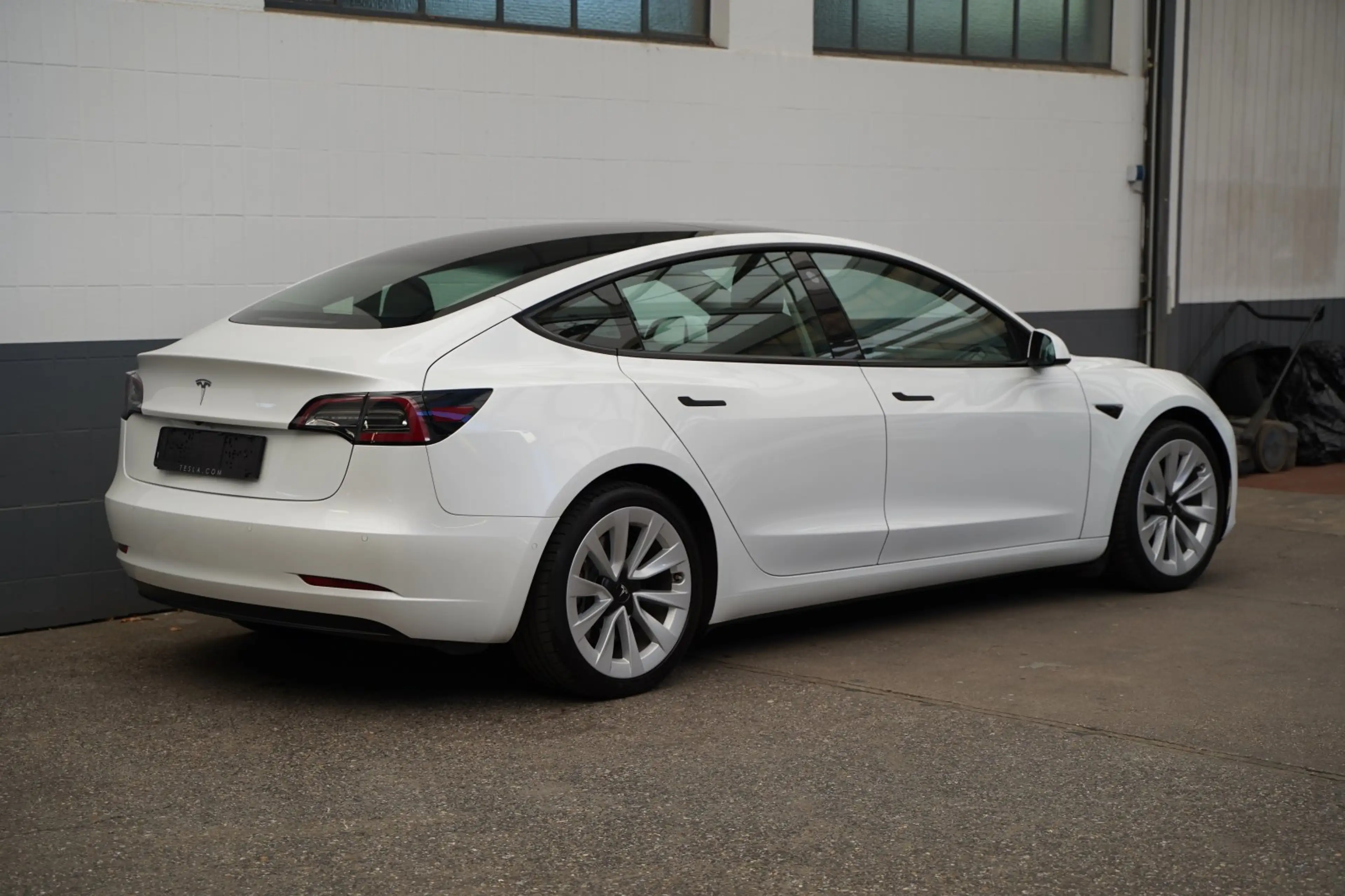 Tesla Model 3 Standard Range + *19-Zoll*1.Hand*unfallfrei* — photo 22