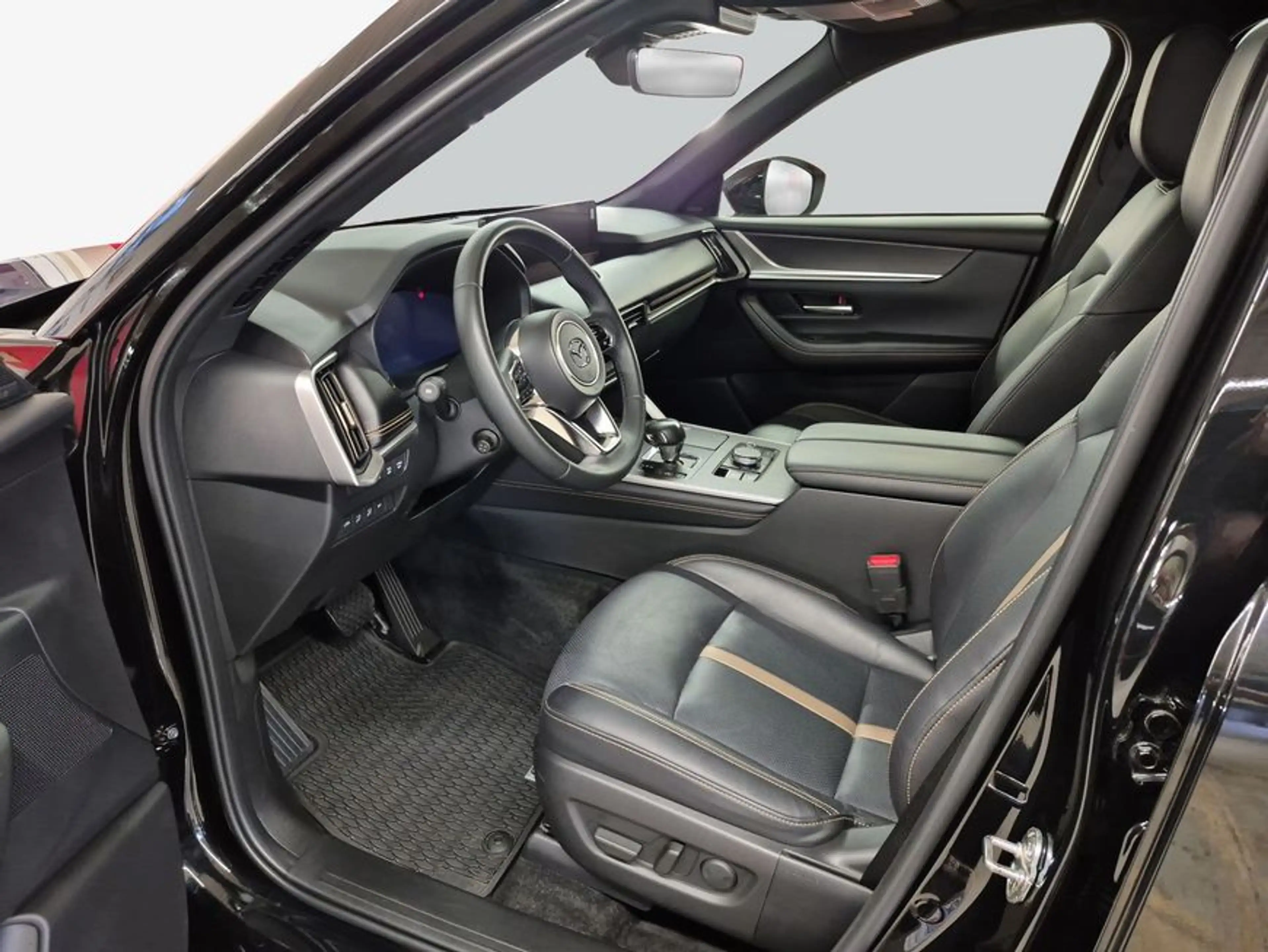 Mazda CX-80 D M HYBRID AWD HOMURA PLUS AHZV — photo 9