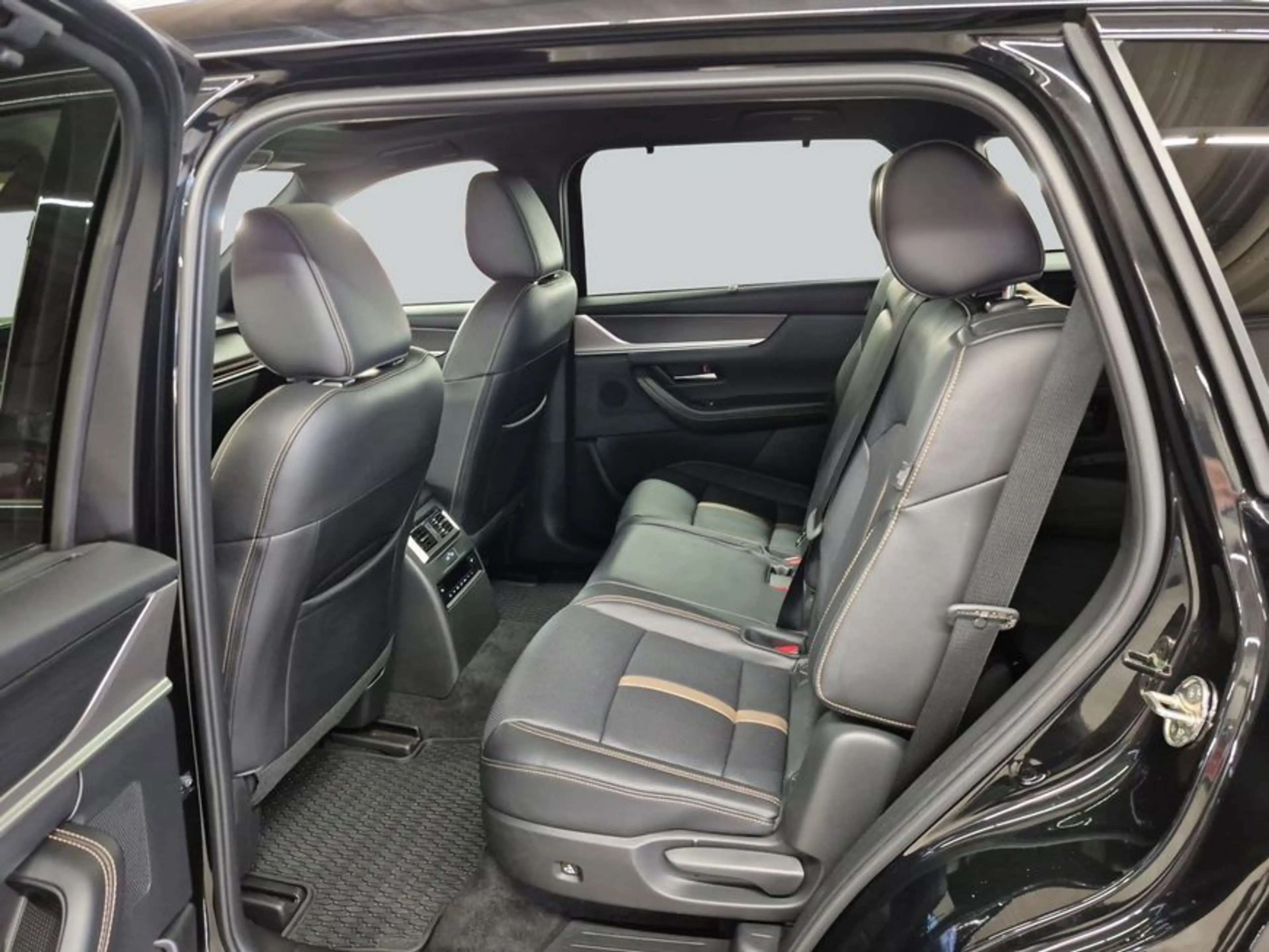 Mazda CX-80 D M HYBRID AWD HOMURA PLUS AHZV — photo 11