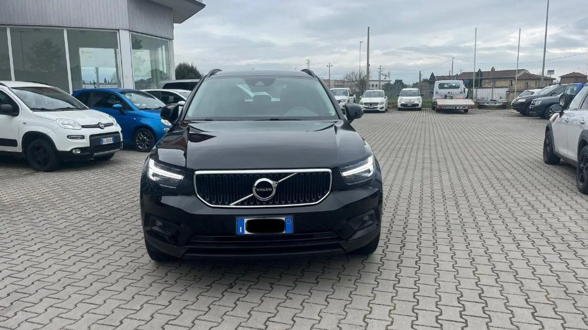 Volvo XC40 D3 AWD Geartronic Business UNICO PROPRIETARIO Noir - 1