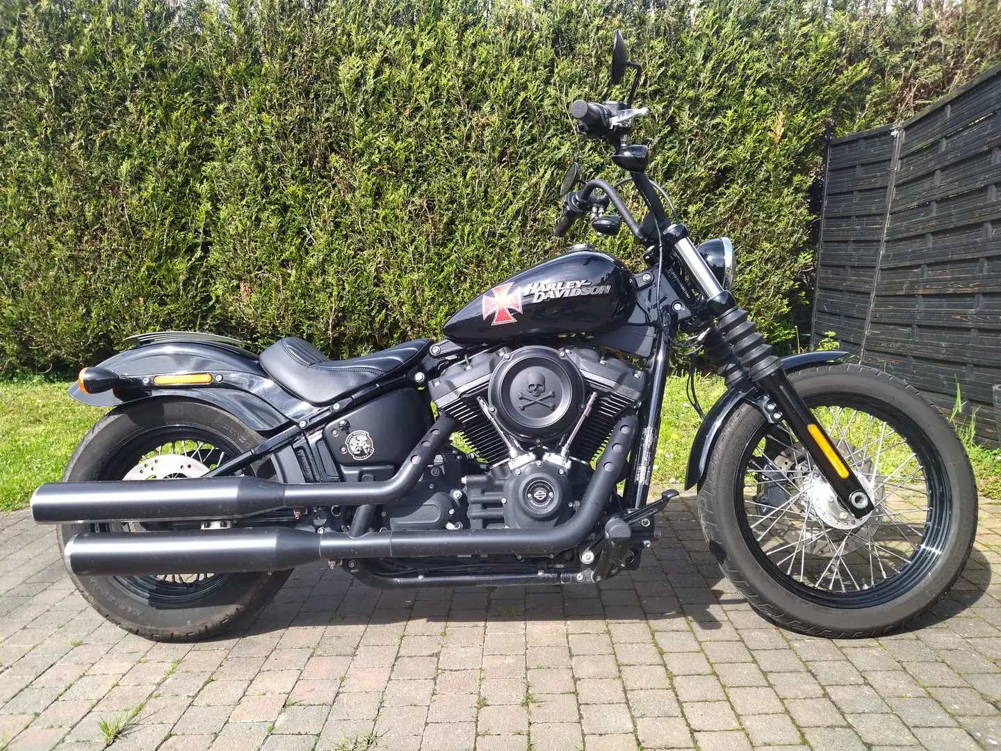 Harley-Davidson Street Bob FXBB Czarny - 1