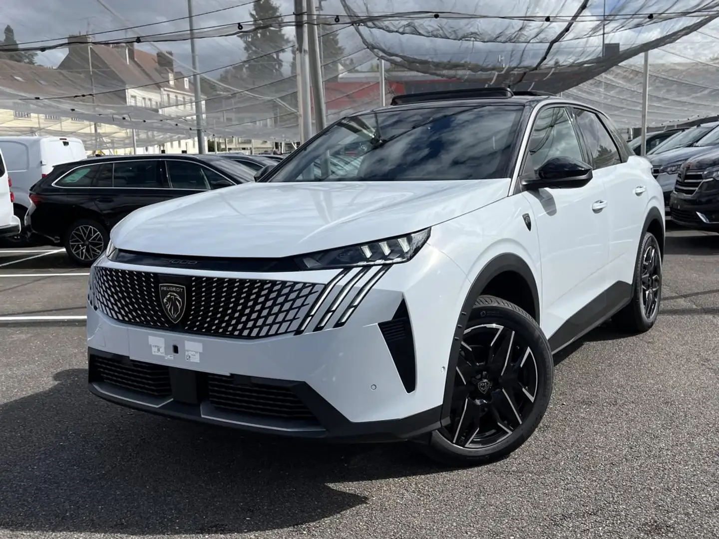 Peugeot 3008 III 1.2 HYBRID 145 GT E-DCS6 TOIT OUVRANT / FOCAL Weiß - 1