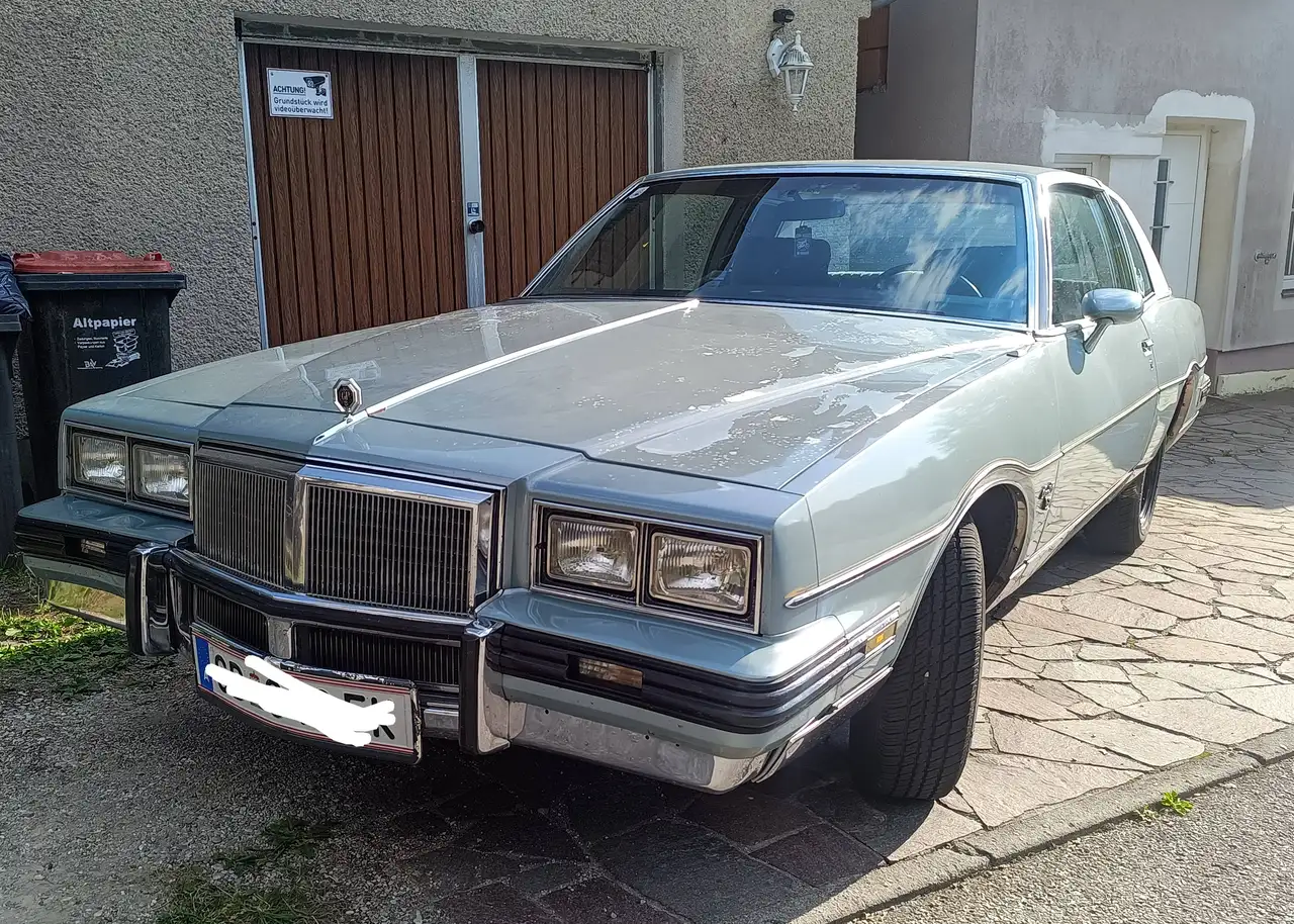Pontiac Grand-Prix LJ, foto 3