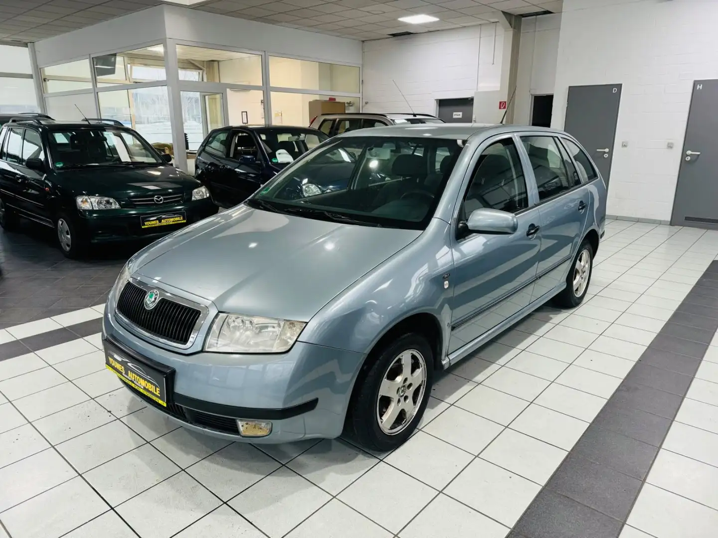 Skoda Fabia Combi Elegance Grau - 1