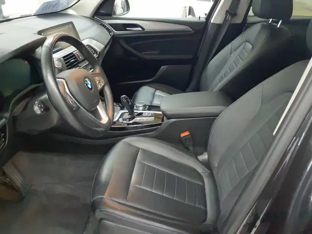 BMW X3 view 7