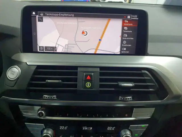 BMW X3 view 13