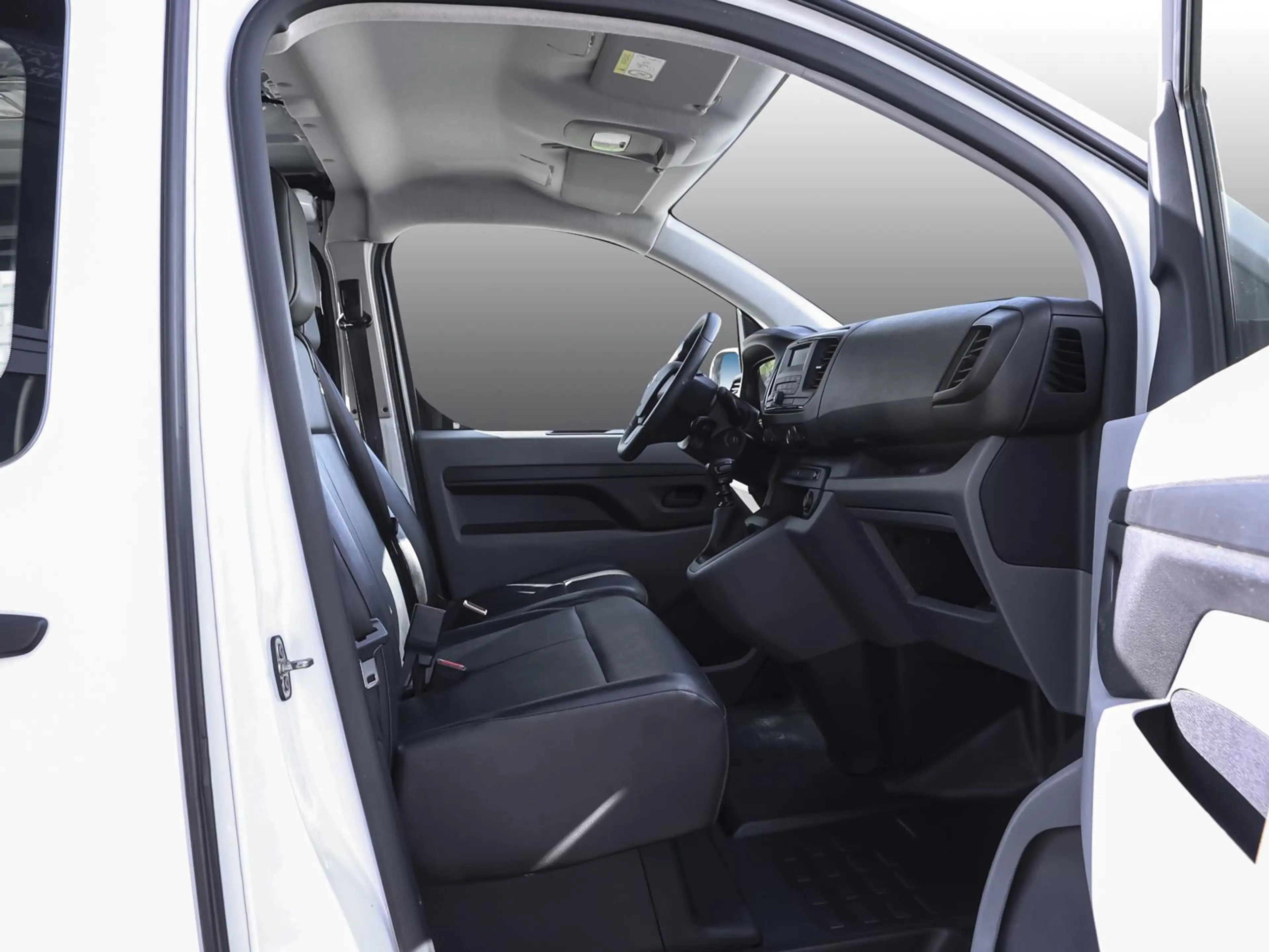 Toyota Proace 2.0 D-4D L1 Comfort Doppelkabine Start/Stop AHK — photo 3