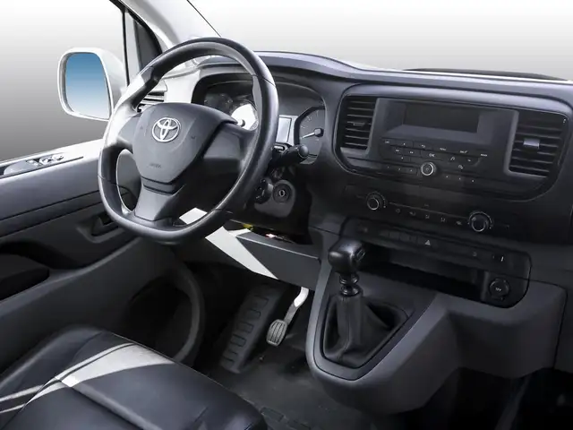 Toyota Proace view 5
