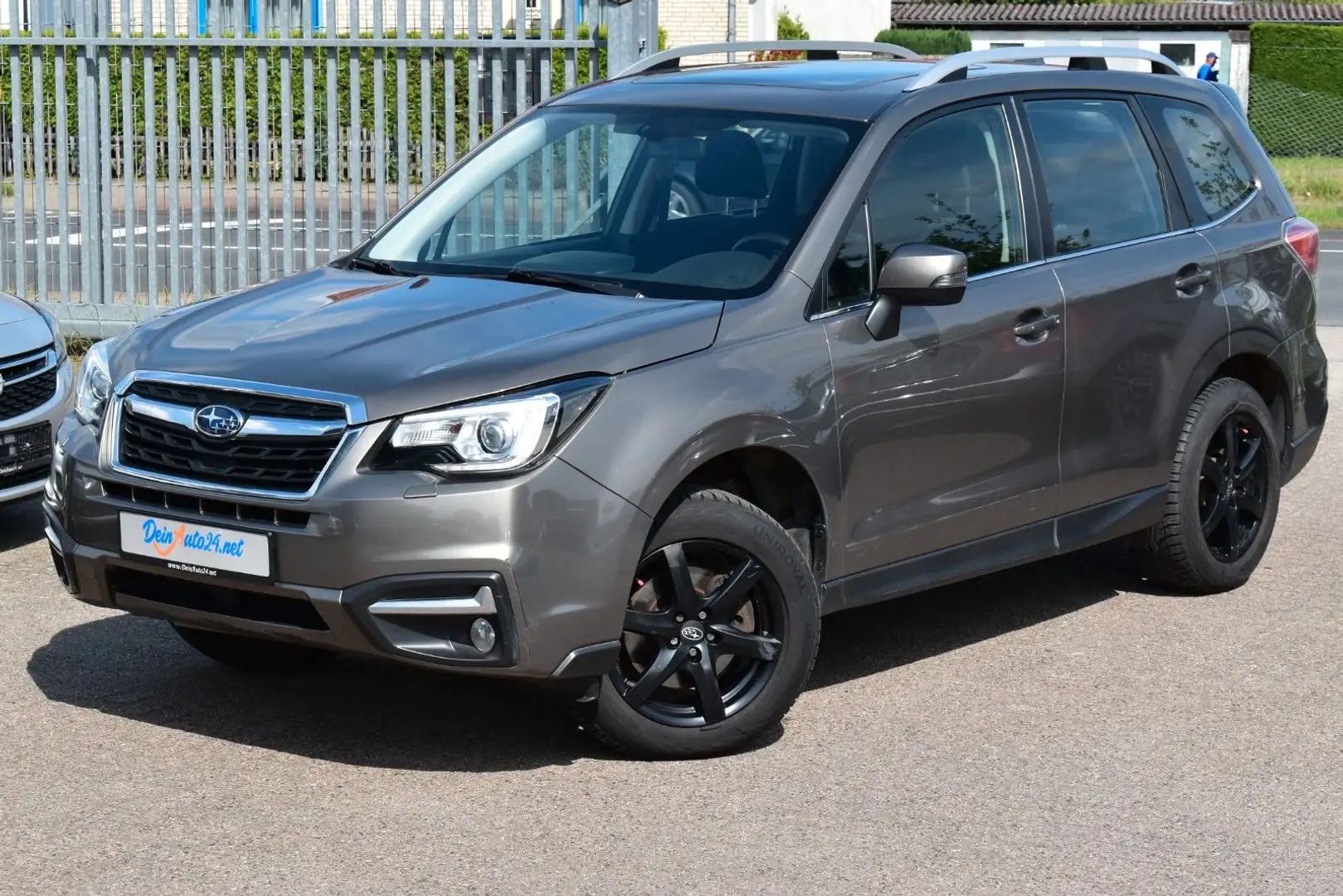 Subaru Forester Exclusive 4x4 2.Hd|LED|Panorama|Kamera Marrón - 1