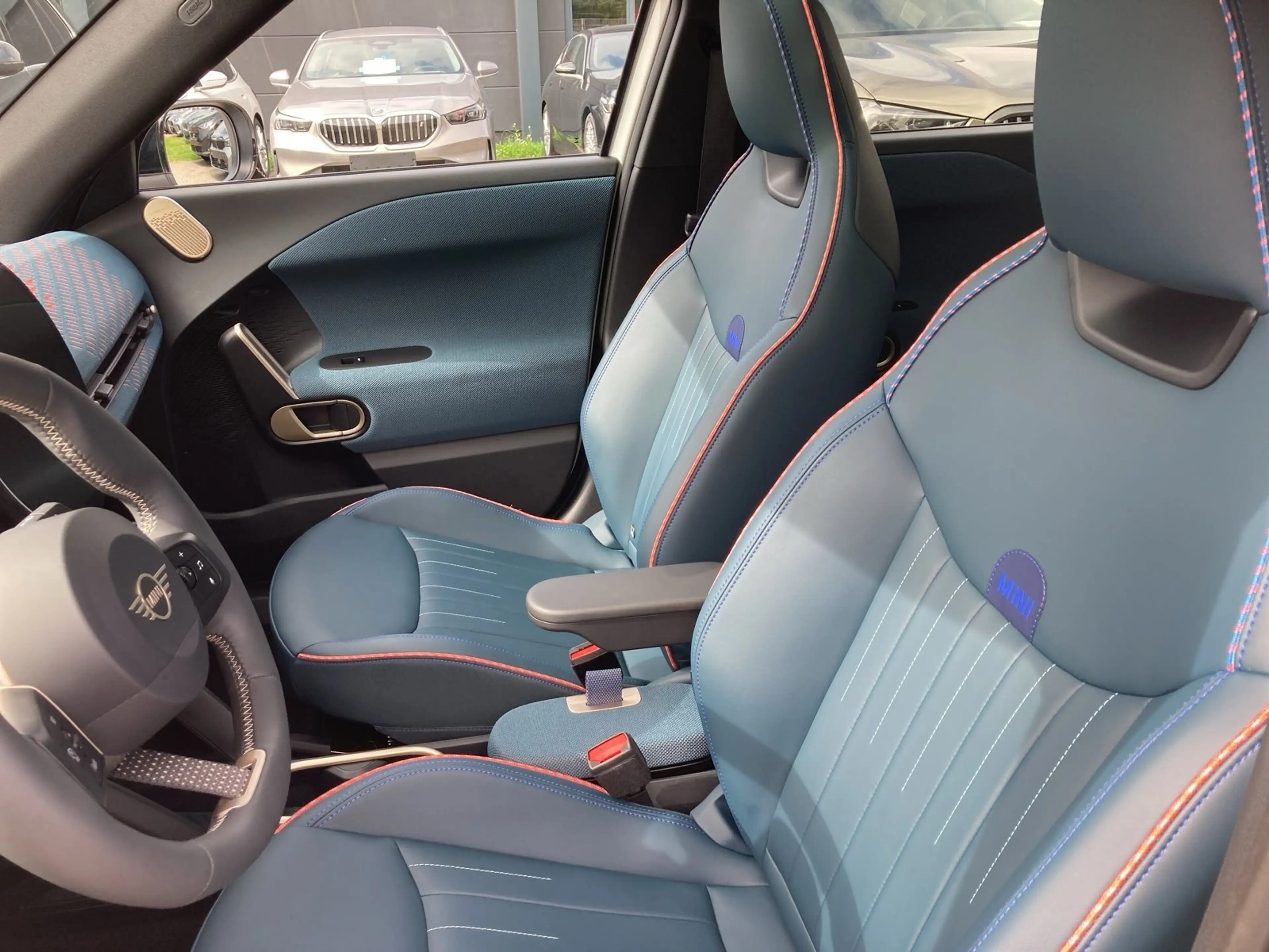 MINI Aceman SE HeadUp Pano Navi HK HiFi PA+ DA JCW — photo 9