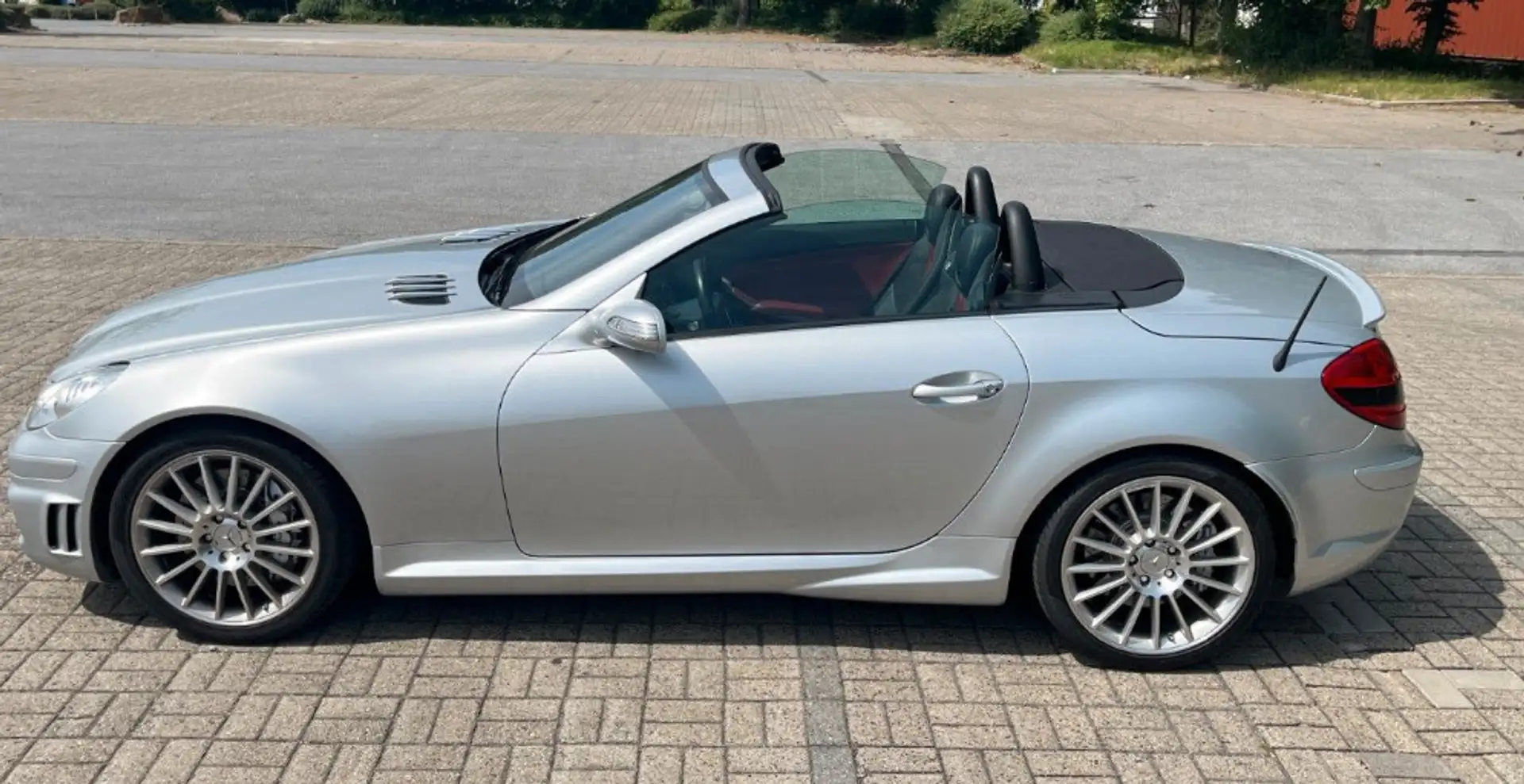 Mercedes-Benz SLK 55 AMG AMG V 8 - 2