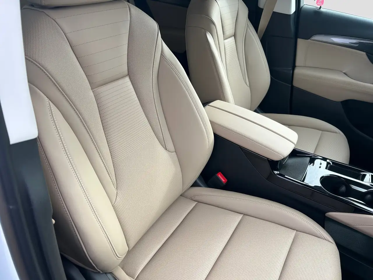Buick Envision снимка Buick Envision