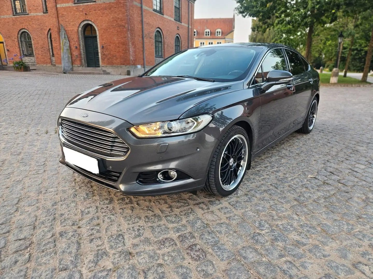Ford Mondeo Mondeo 2.0 TDCi Titanium Gris - 1