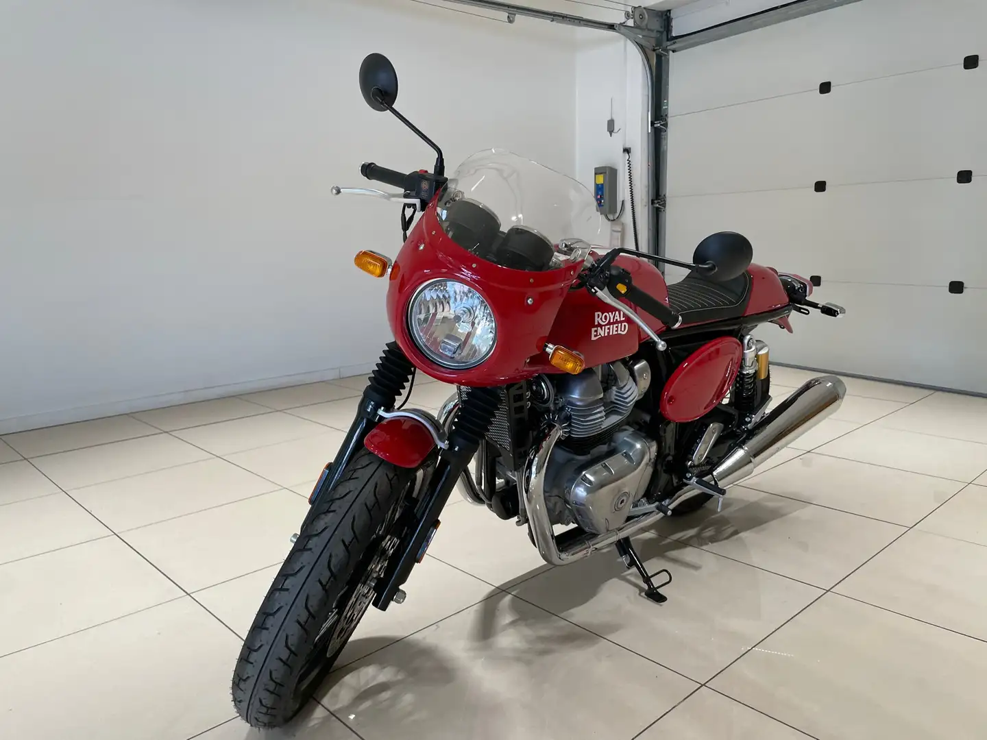 Royal Enfield Continental GT Rocker Red Rouge - 2
