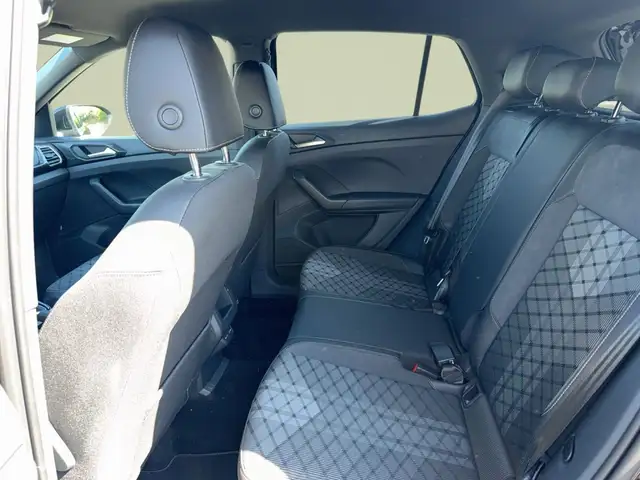 Volkswagen T-Cross view 13