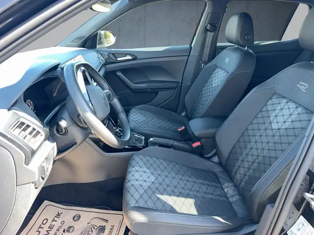 Volkswagen T-Cross view 10