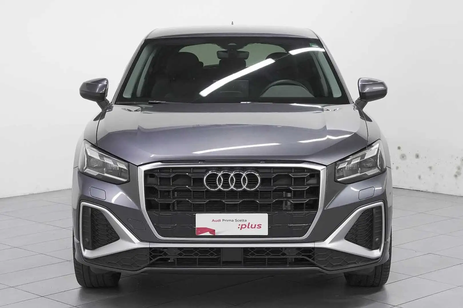Audi Q2 2.0 TDI Stronic Sline Gris - 2