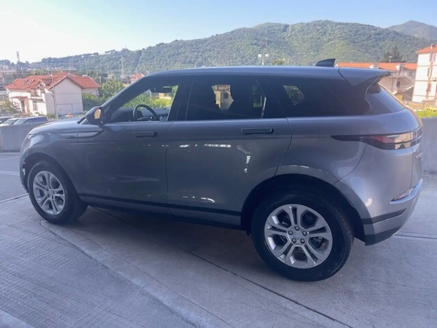 Land Rover Range Rover Evoque Range Rover Evoque 2.0D I4-L.Flw 150 CV Grijs - 2