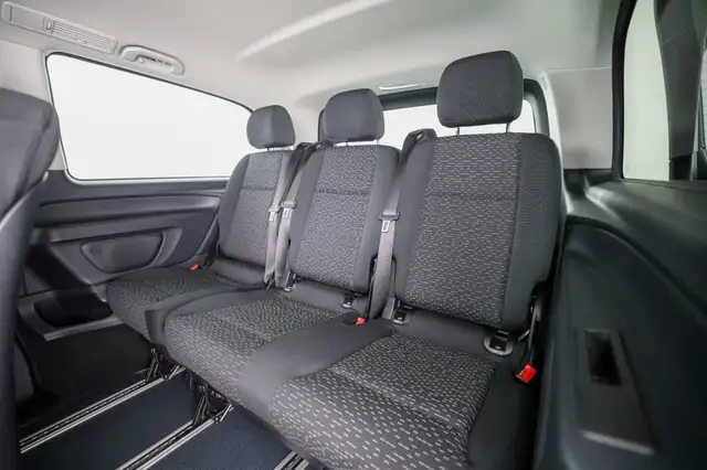 Mercedes-Benz Vito 116 CDI Kombi 4x4 PRO Lang AHK 2,5t 8-Sitzer Ansicht 10