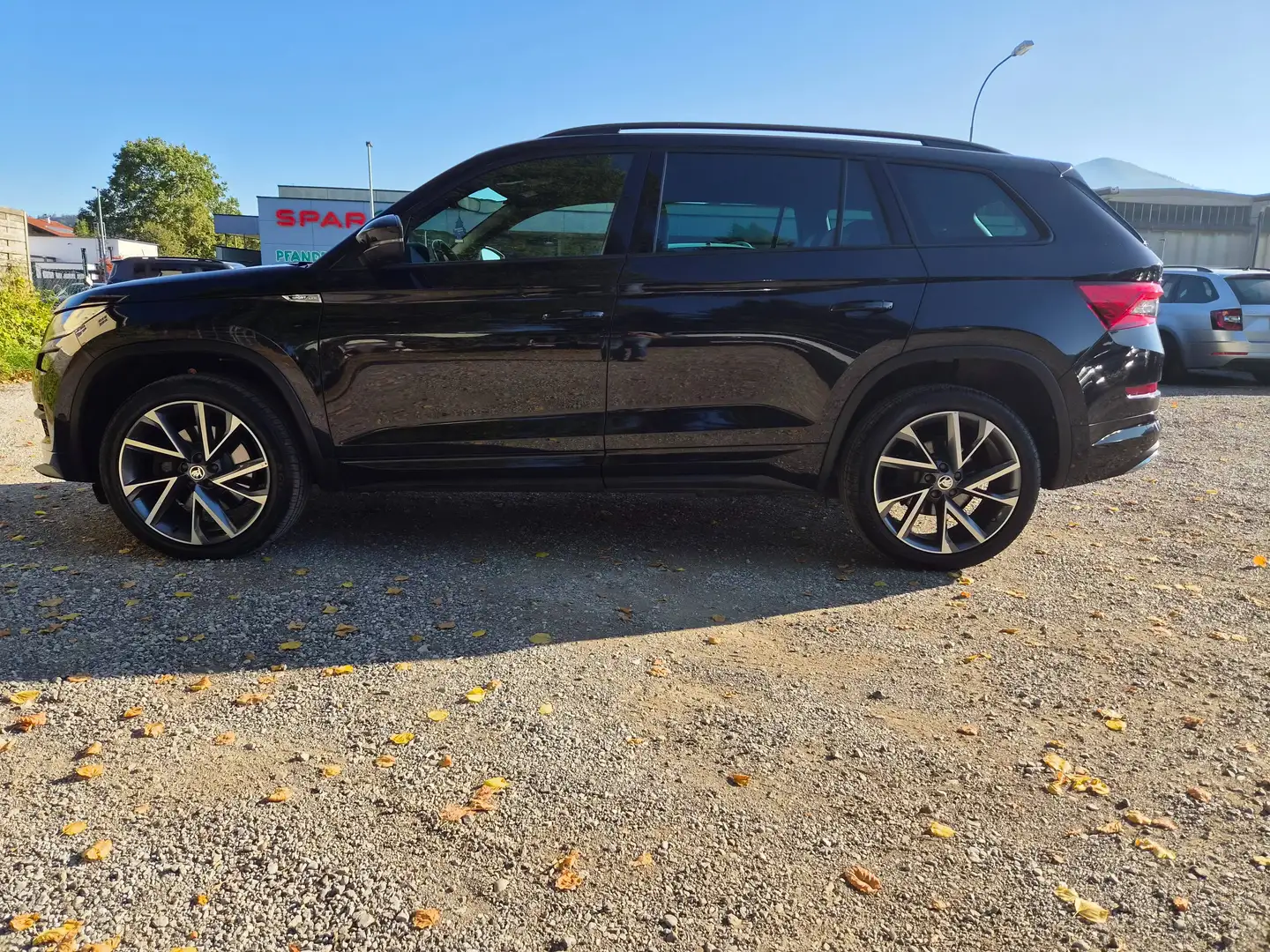 Skoda Kodiaq Sportline 4x4 7 Sitzer Schwarz - 2