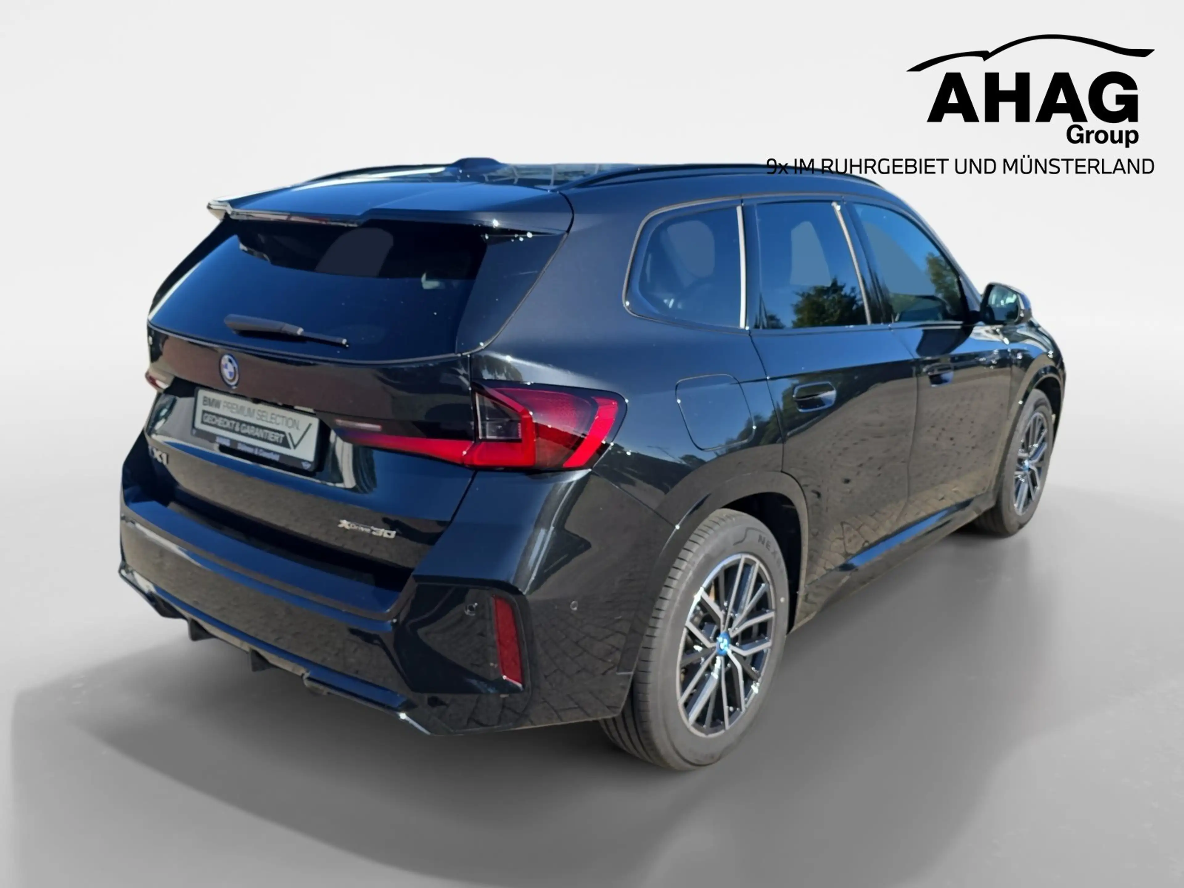 BMW iX1 xDrive30 M Sport AHK 360° ACC Head-Up — photo 4
