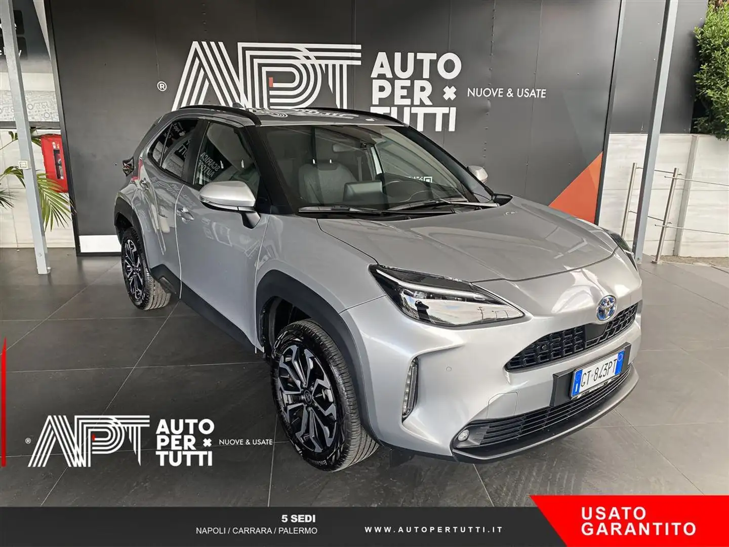 Toyota Yaris Cross Yaris Cross 1.5h Trend fwd 116cv e-cvt srebrna - 2