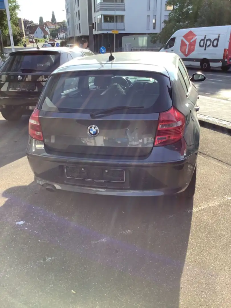 BMW 120 Baureihe 1 Lim. 120i - 2