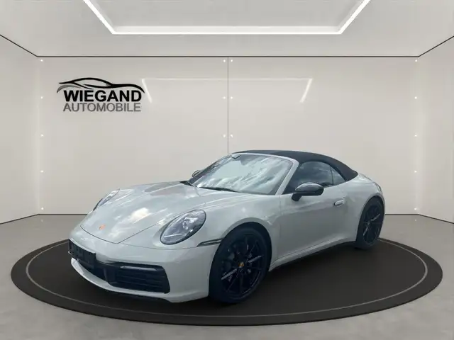 Porsche 911 Carrera Cabriolet PDK +Sportabgasanlage+