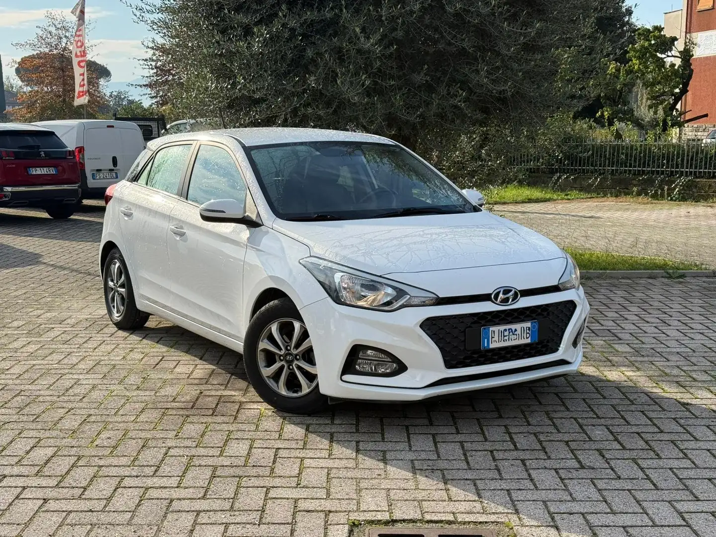 Hyundai i20 5p 1.2 75cv B/GPL - 1
