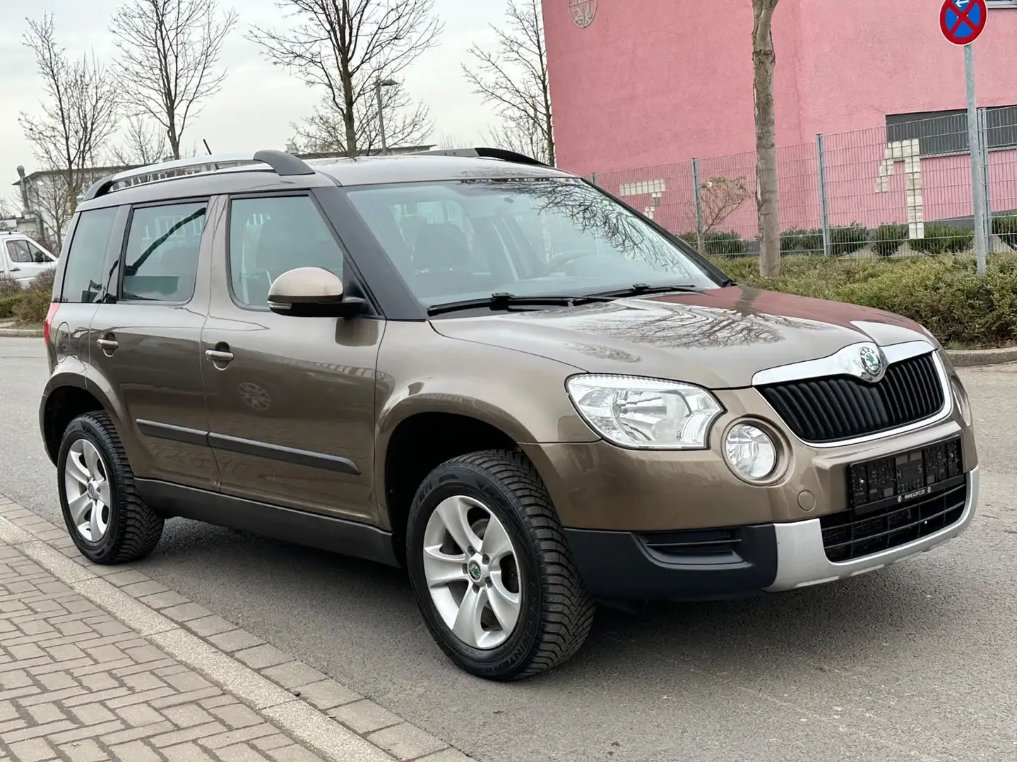 Skoda Yeti 2.0 TDI Ambition 4x4 Marrón - 2