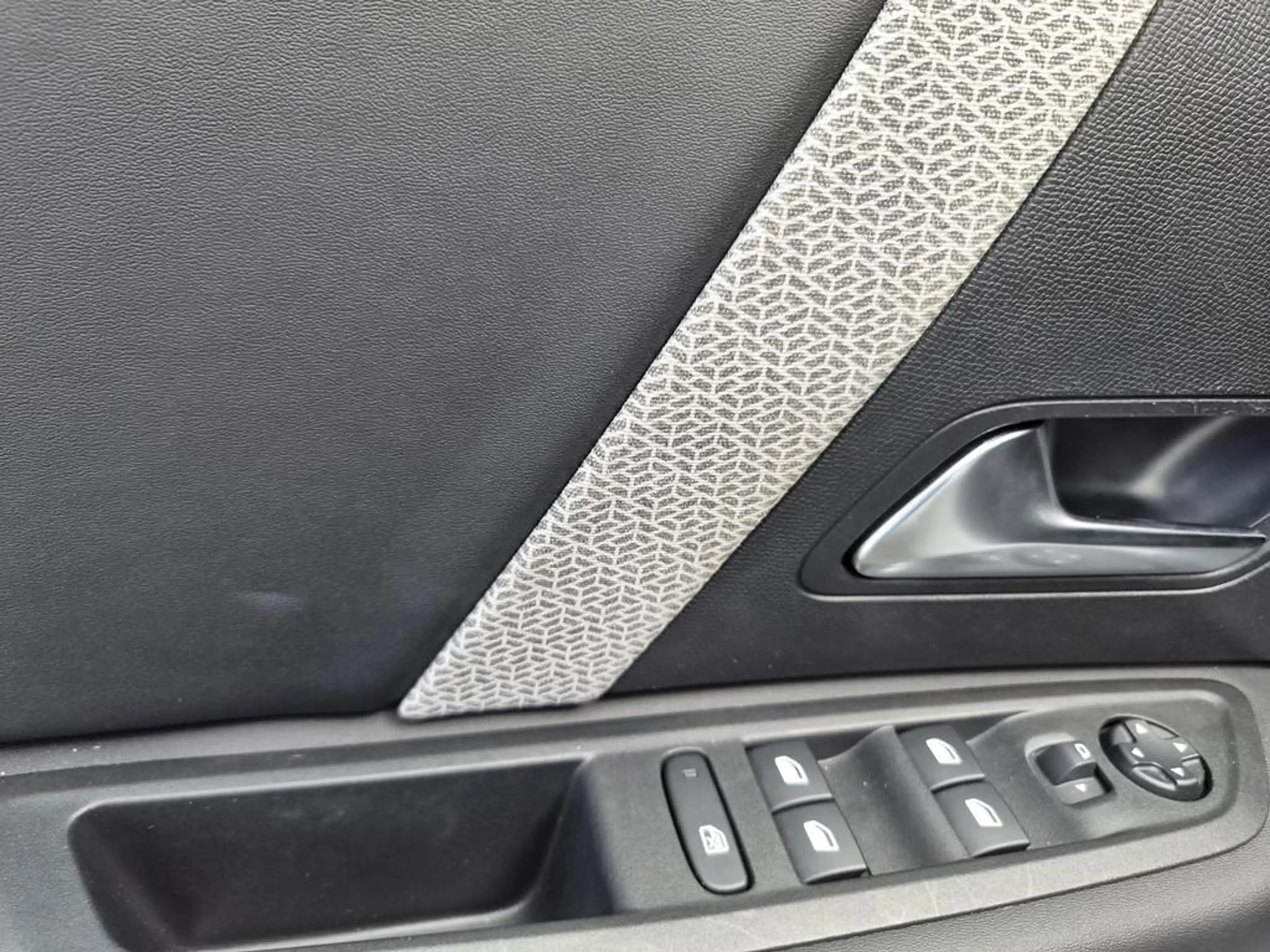 Citroen E-C4 Electric You 50 kWh LM VELGEN | SOH 100% | CAMERA — photo 11