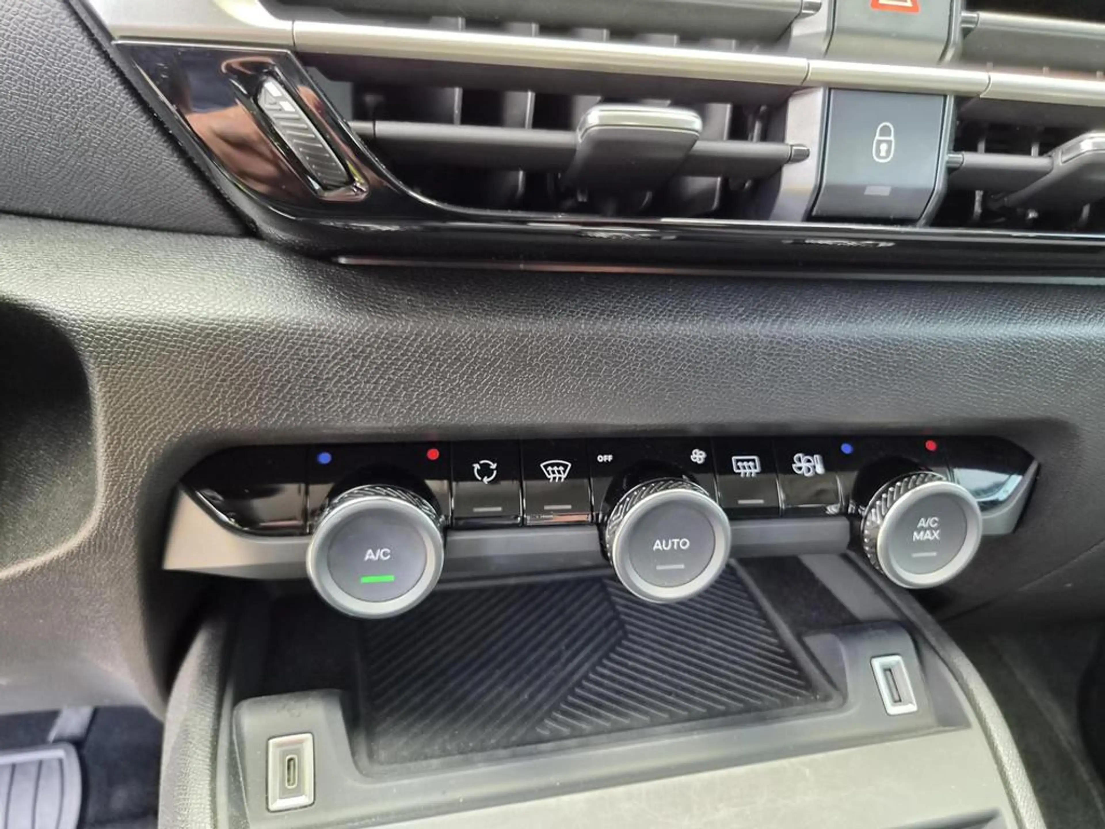 Citroen E-C4 Electric You 50 kWh LM VELGEN | SOH 100% | CAMERA — photo 17
