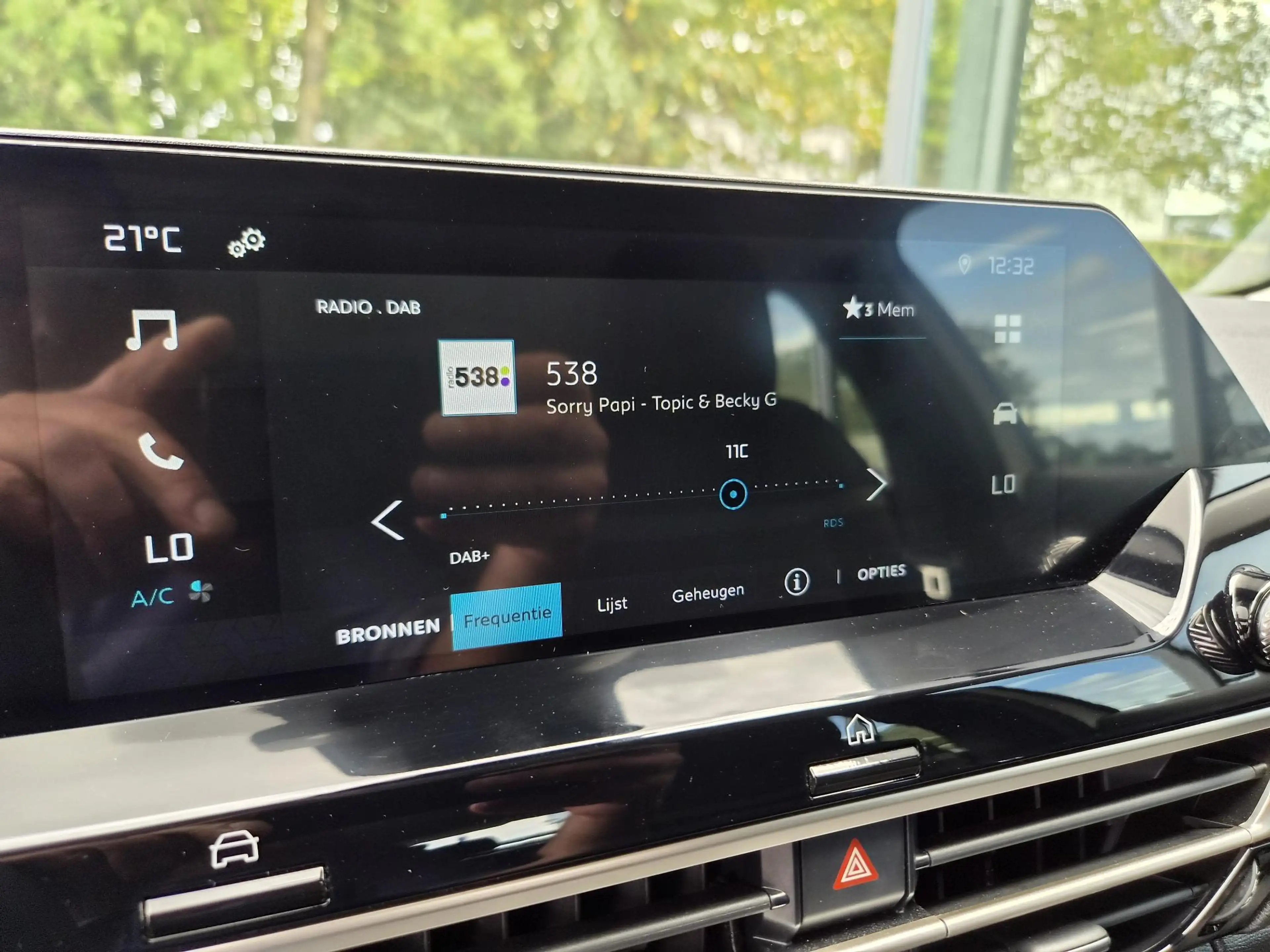 Citroen E-C4 Electric You 50 kWh LM VELGEN | SOH 100% | CAMERA — photo 15