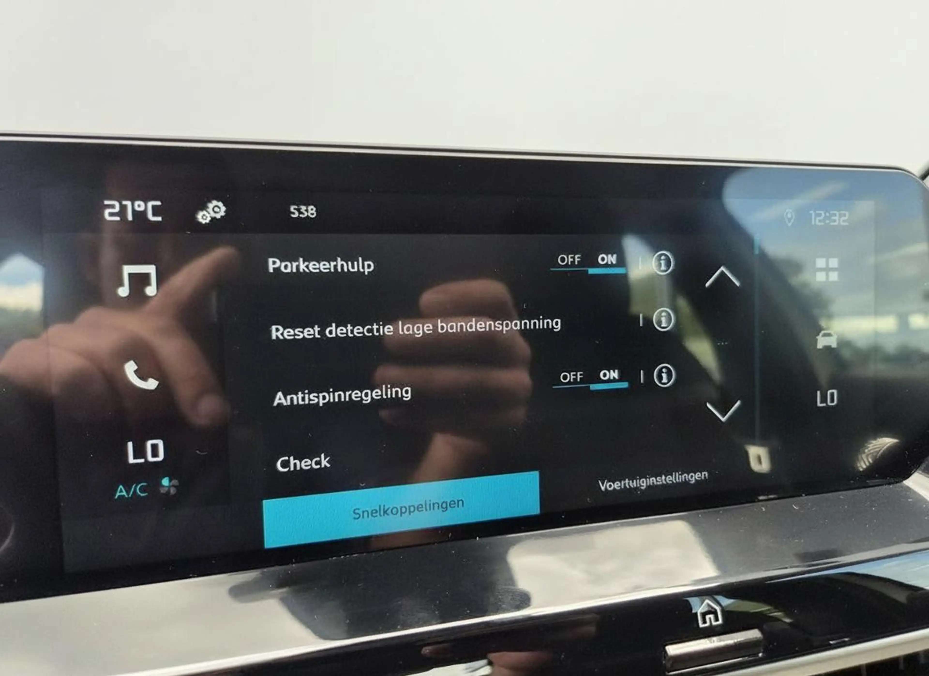 Citroen E-C4 Electric You 50 kWh LM VELGEN | SOH 100% | CAMERA — photo 26