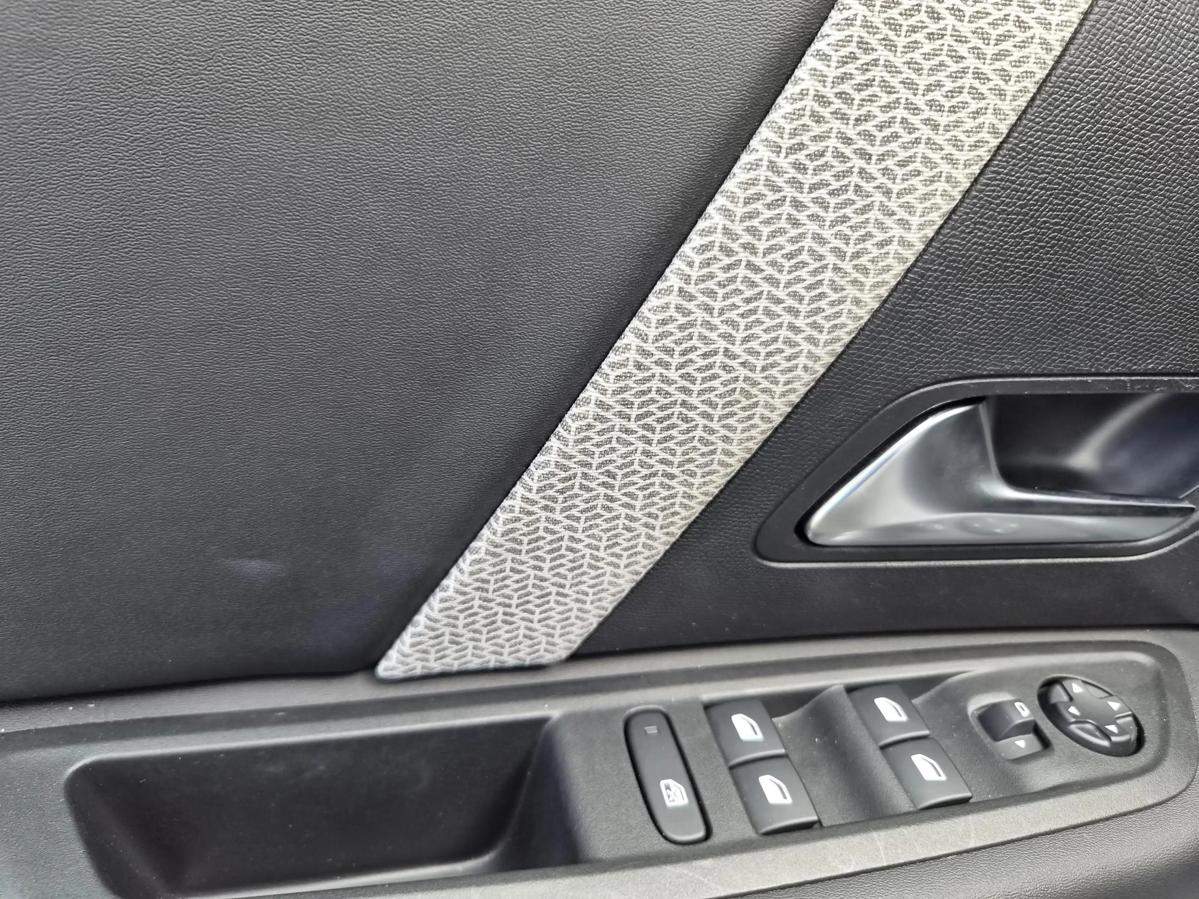 Citroen E-C4 Electric You 50 kWh LM VELGEN | SOH 100% | CAMERA — photo 11