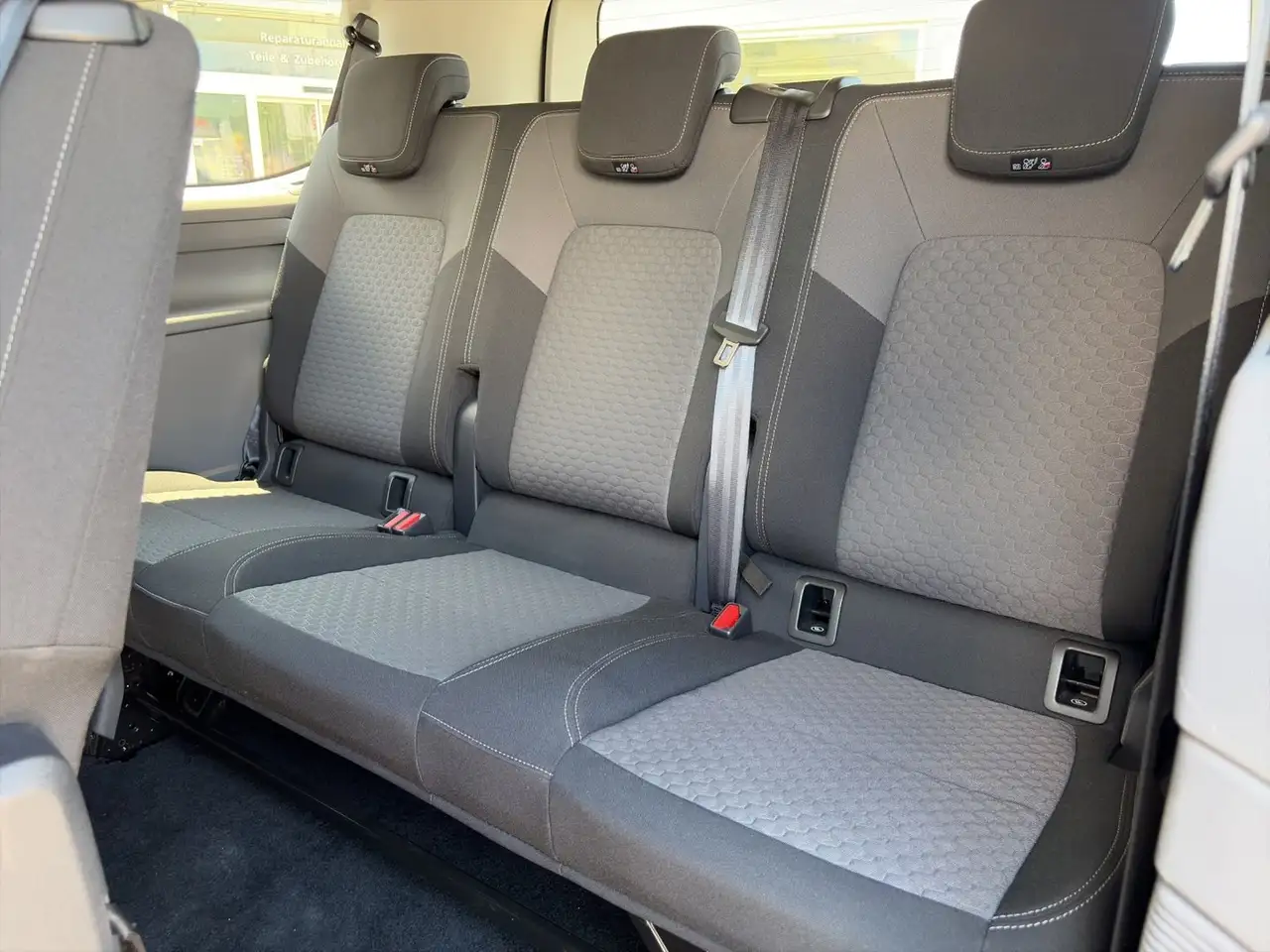 Volkswagen T7 Caravelle 2026 — фото 10