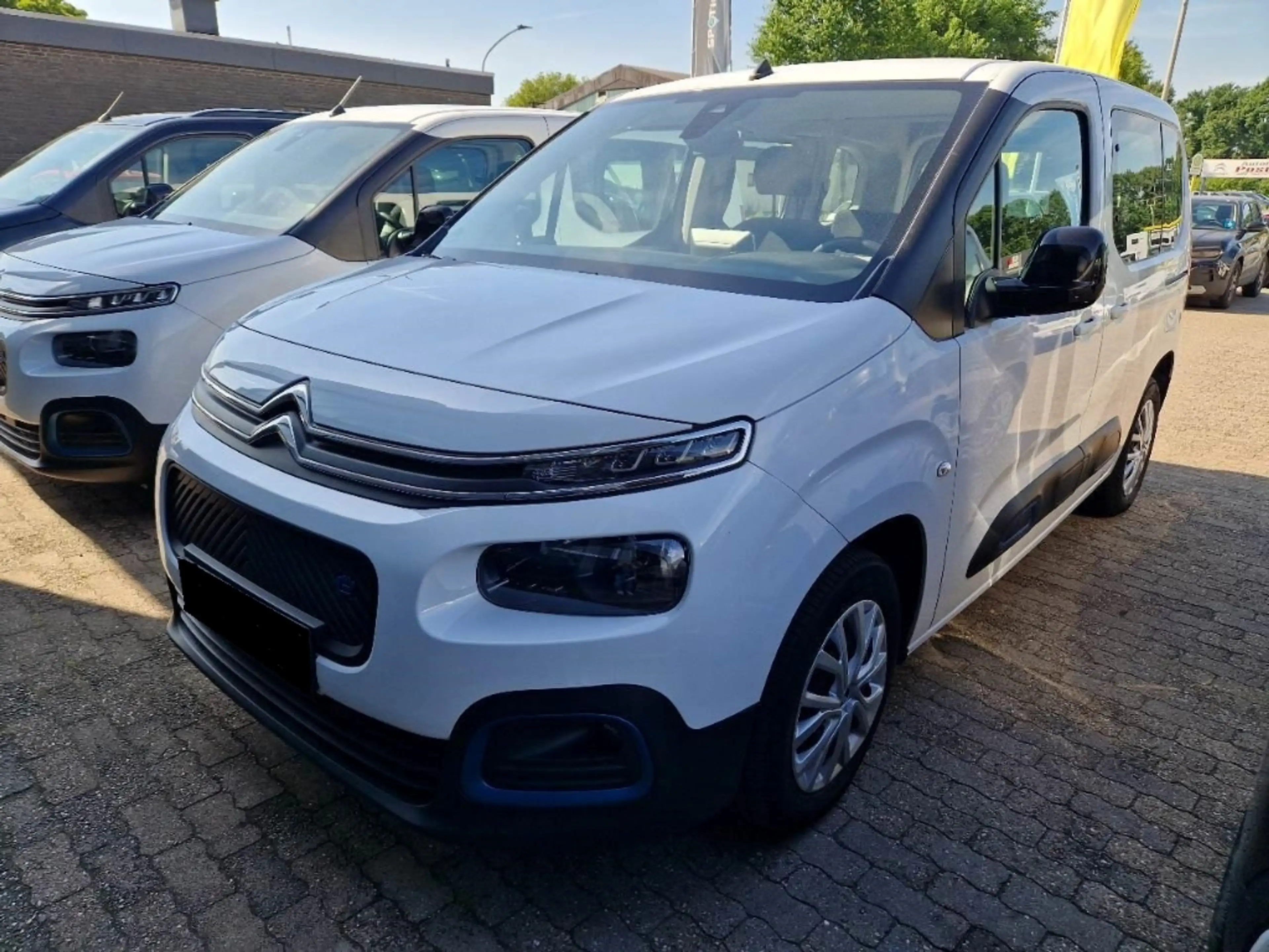 Citroen Berlingo M Feel 11kw Shz Kamera Tempomat — photo 2