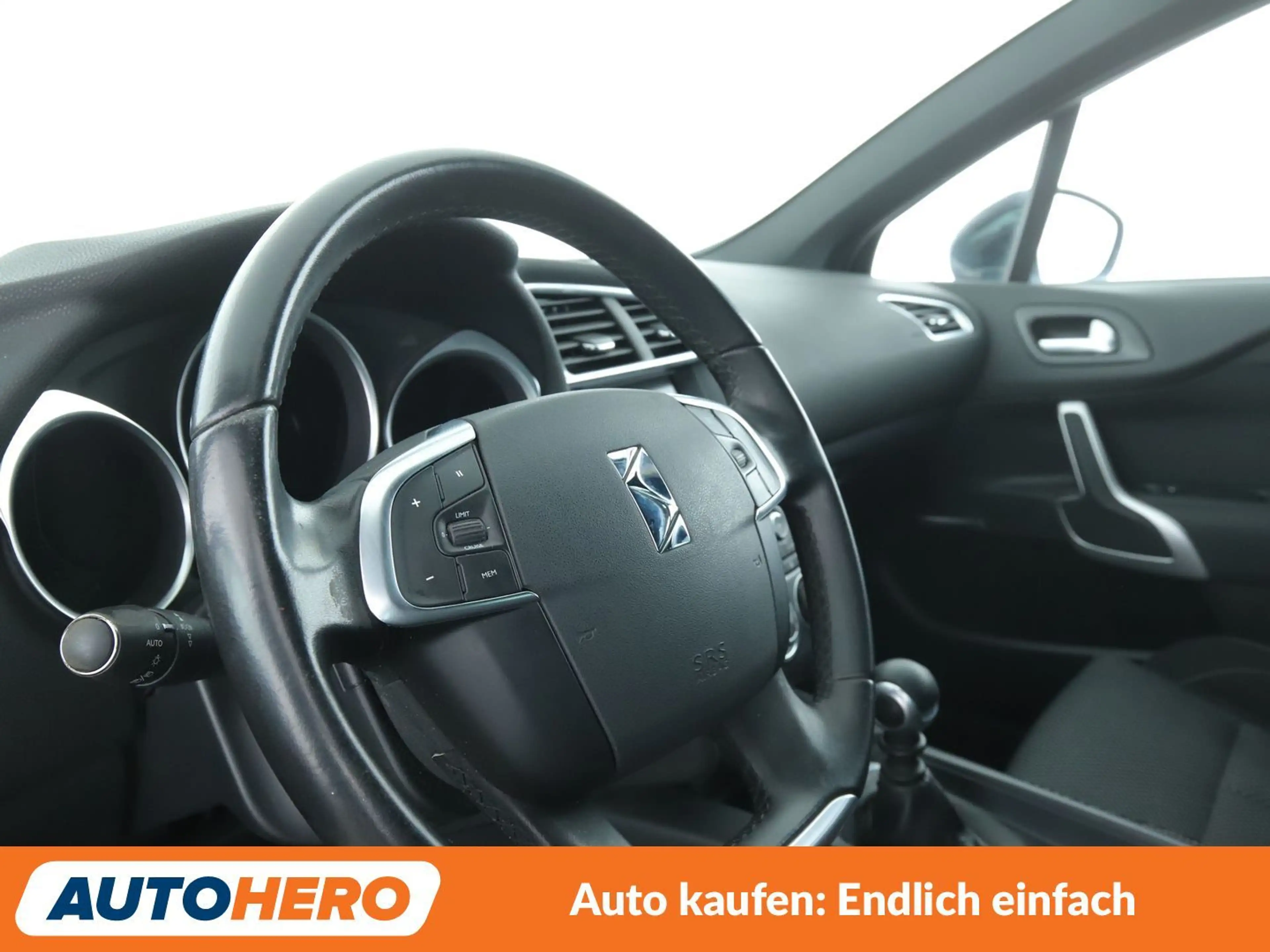DS Automobiles DS 4 1.2 PureTech *TEMPO*PDC*SHZ*ALU*KLIMA* — photo 11