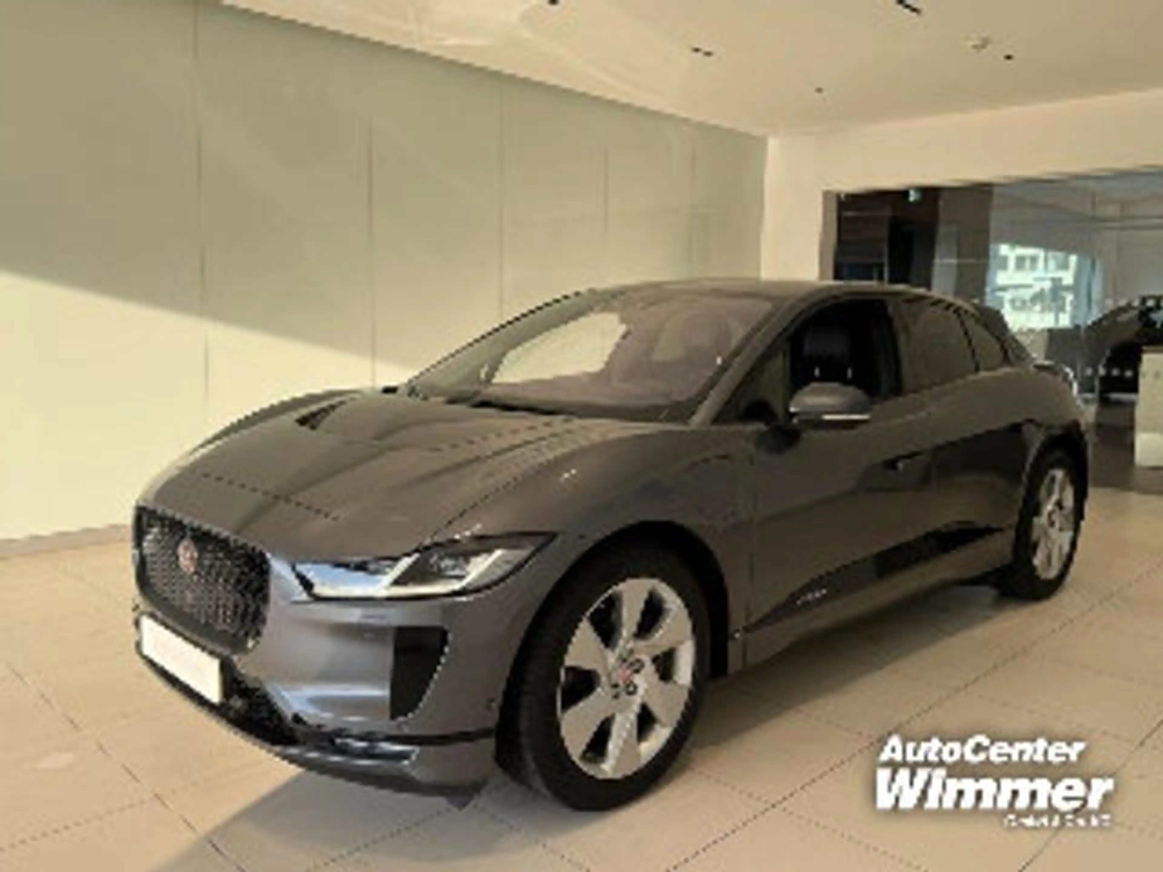 Jaguar I-Pace EV400 AWD SE BlackPack Luftfederung HUD LED — photo 15
