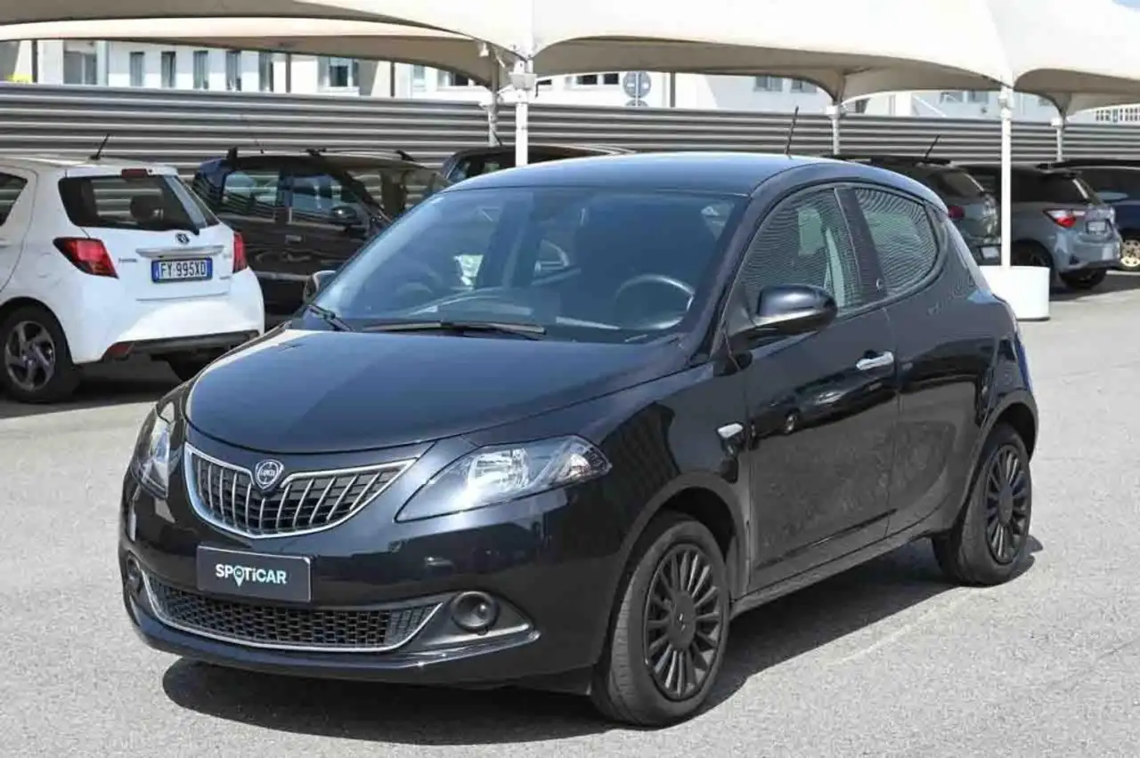 Lancia Ypsilon 2021