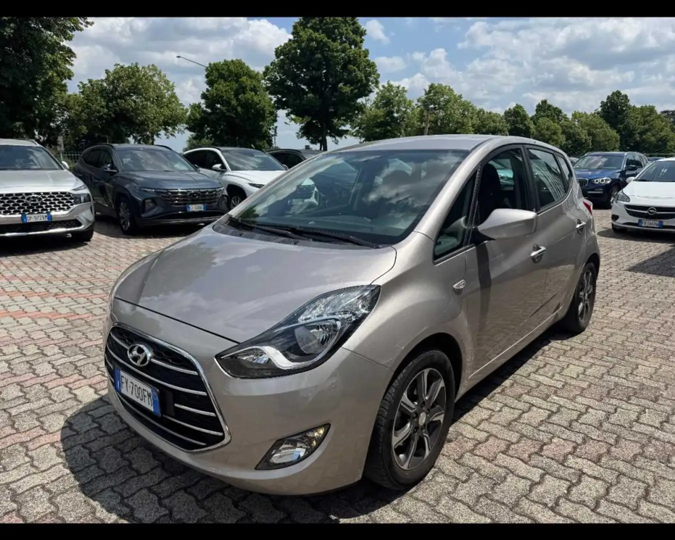 Hyundai iX20 1.6 MPI Econext APP MODE Zilver - 2