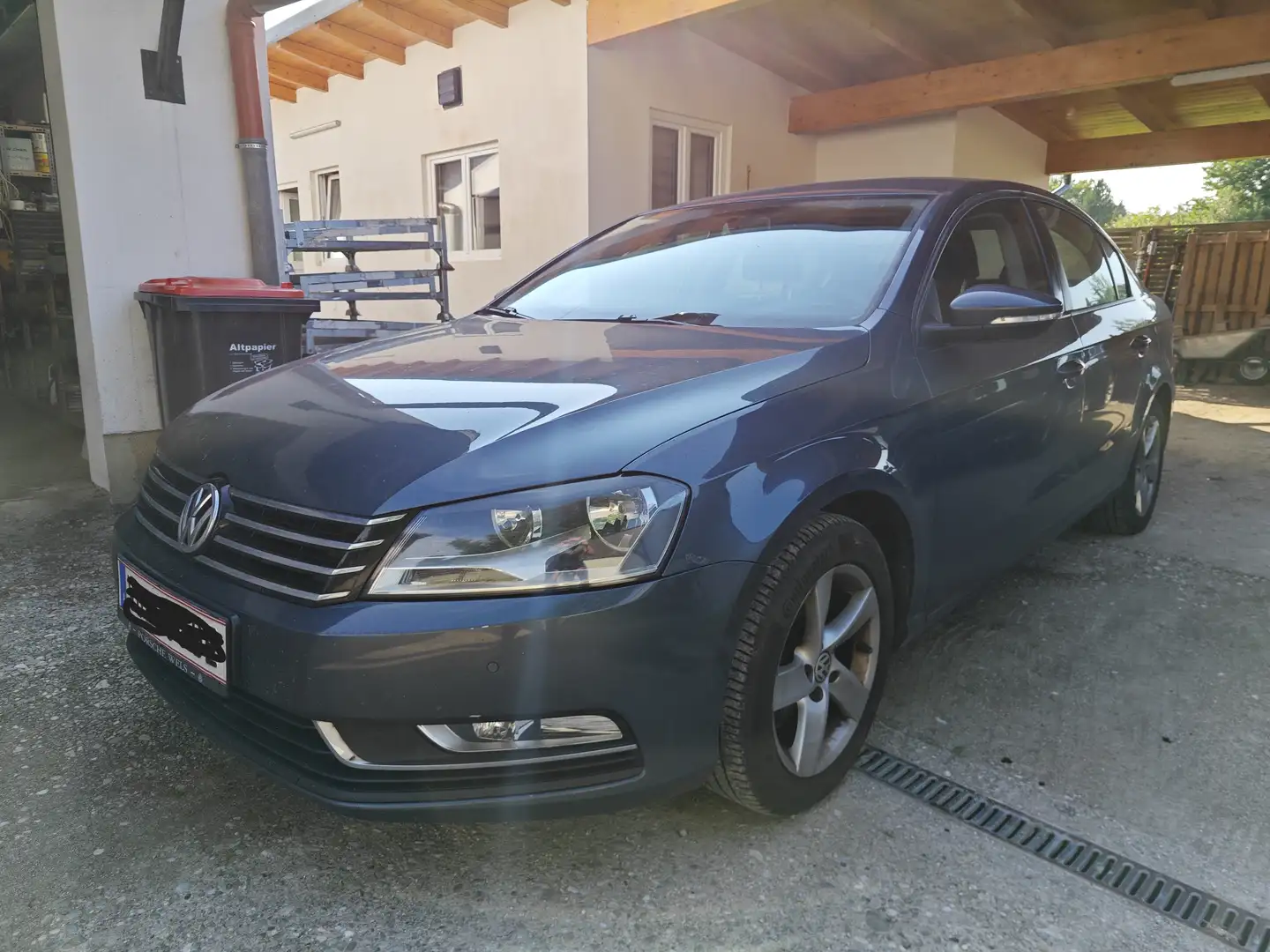 Volkswagen Passat Passat Trendline BlueMotion 1,6 TDI Trendline Grau - 1