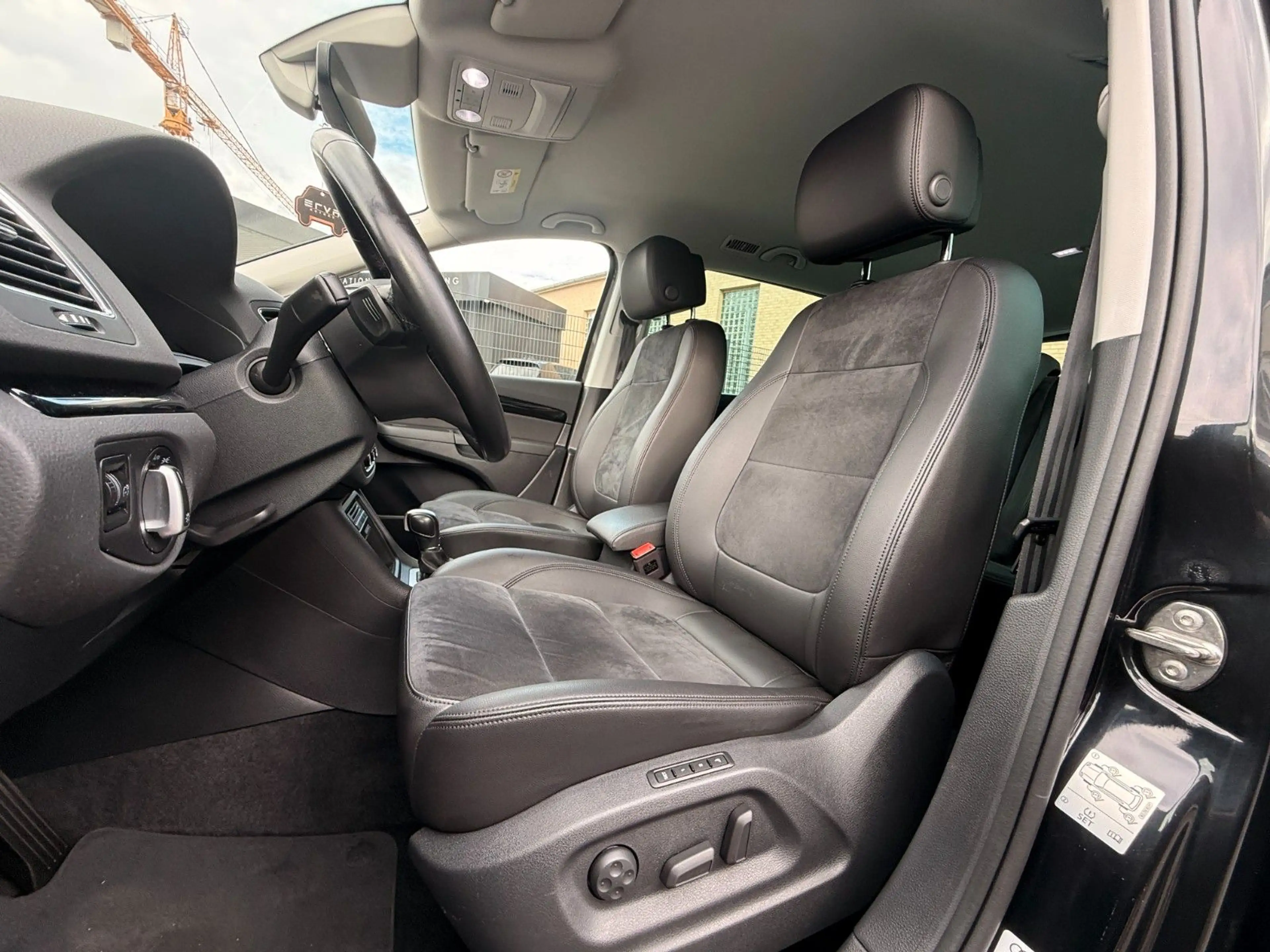 Volkswagen Sharan 2.0 TDI Highline | 4Motion | 7 Sitze — photo 11